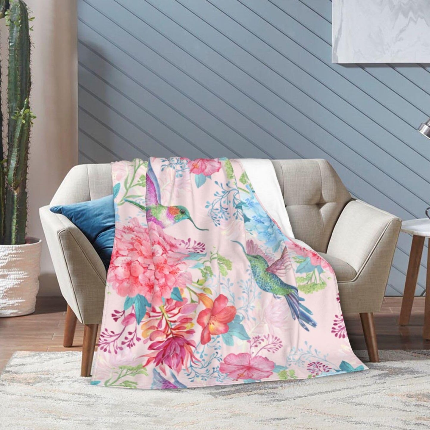 Perinsto Tropical Flowers and Hummingbirds Throw Blanket Ultra Soft Warm All Season Decorative Fleece Blankets for Bed Chair Car Sofa Couch Bedroom 80"X60"