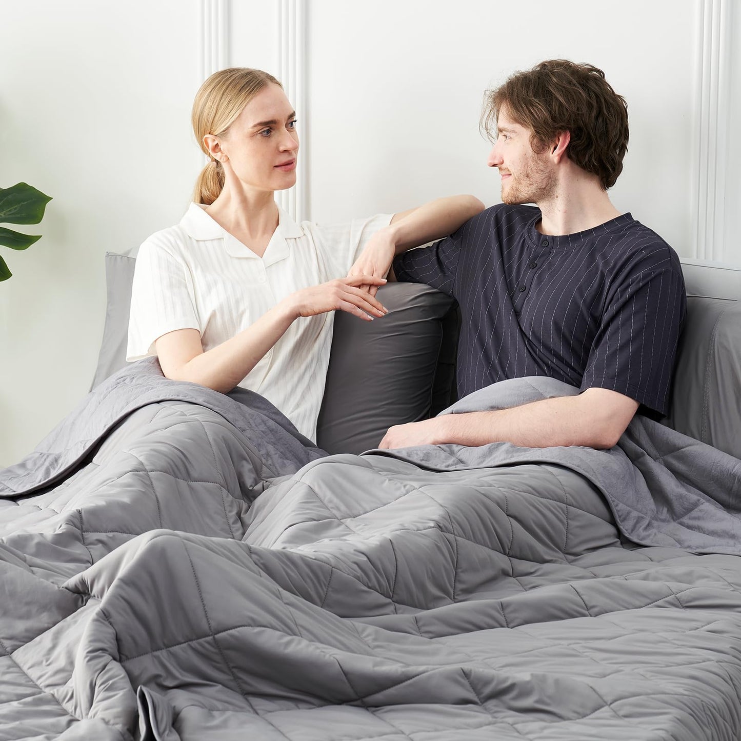 Cozy Bliss Cooling Blanket for Hot Sleepers Queen Size, Q-Max 0.45 Cooling Comfort, Cold Blankets for Night Sweats Sleeping, Ultra-Cool Lightweight Breathable Blanket for Bed, Glacial Grey