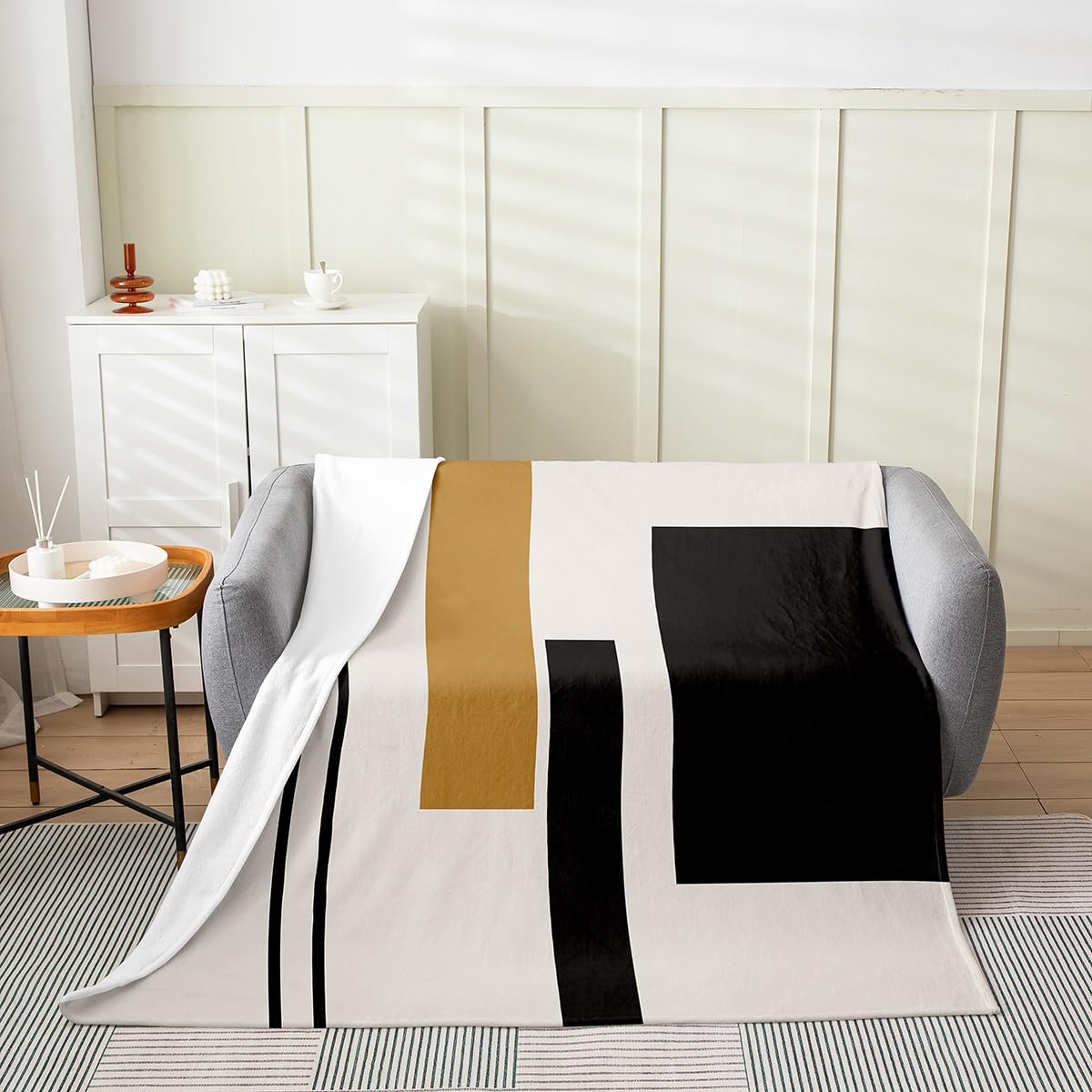 jejeloiu Black Gold Fleece Throw Blanket Throw 50"x60" Modern Abstract Flannel Blanket Plush Fuzzy Decor Geometric Aesthetic Striped Minimalist Soft Microfiber for Bed Couch Chair Living Room