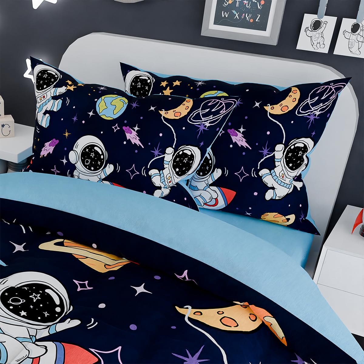 SANDJEST Astronaut Bedding Sets for Boys, Ultra Soft Microfiber Comforter Set with 3-Pieces, Comforters Sets for Kids Children Boy Bedroom Decor