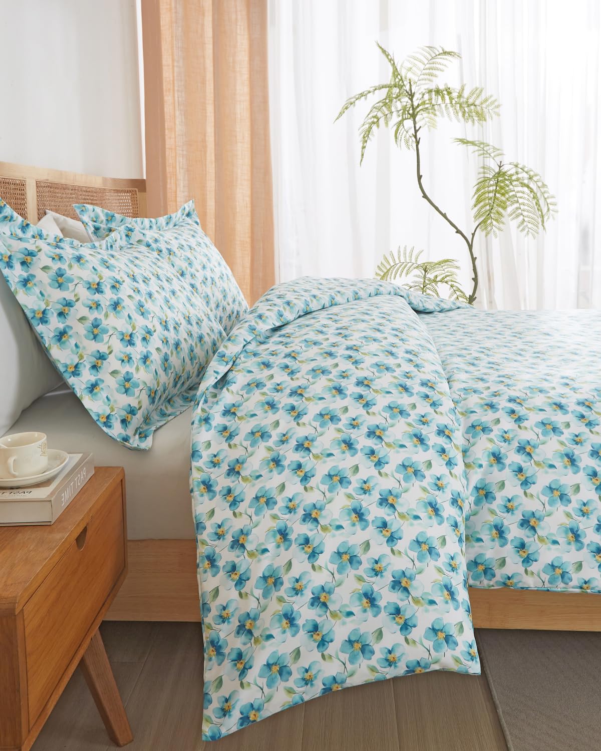 Duvet Cover Queen Size Set - Extra Soft Floral Duvet Cover 90 x 90 with 2 Pillow Shams - Comfy, Cozy, Breathable Floral Bedding Set - Hotel Luxury & Fade Free w/ Zipper Closures and Ties - Blue Peony