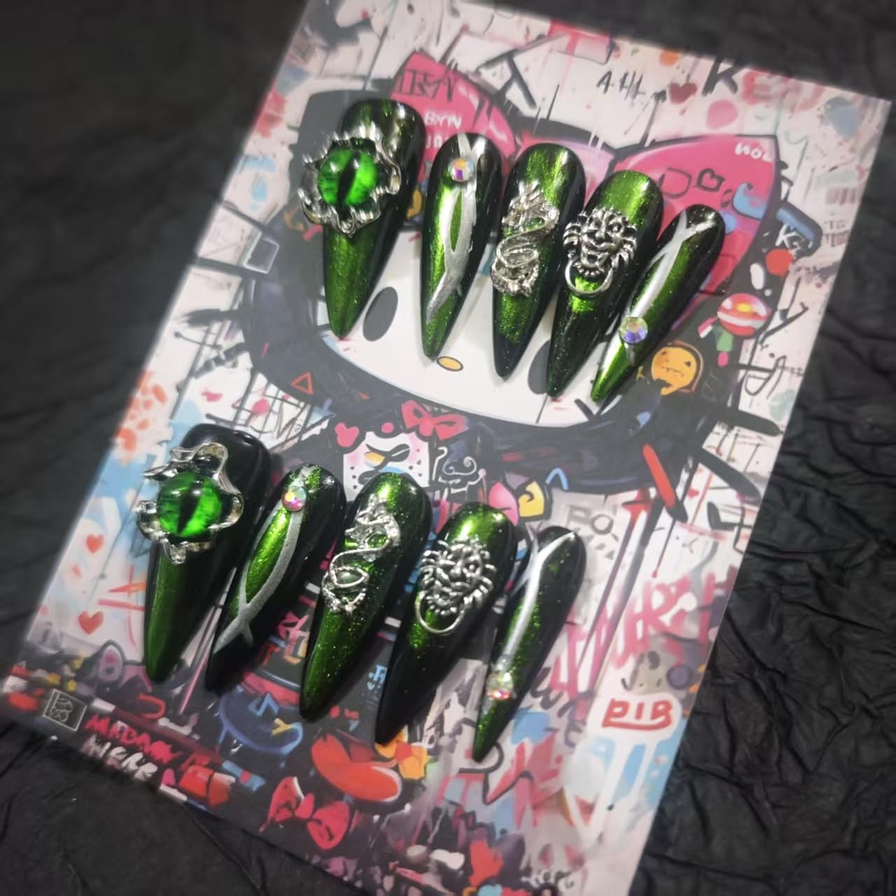 Handmade Press On Nails 10Pcs Dark Gothic Style Manual Goblin's Eyes Fake Nails for Women Party Holiday Photo 3.2CM Size L