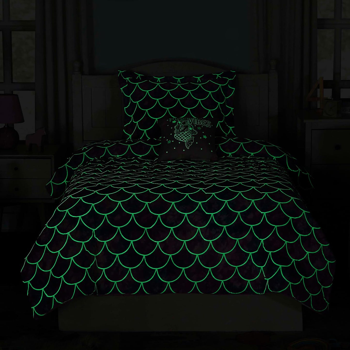 Wink Deer Twin Comforter Set for Girls-3 Pieces Mermaid Glow in the Dark Twin Bedding Sets for Kids,1 Comforter,1 Sham and 1 Decor Pillow