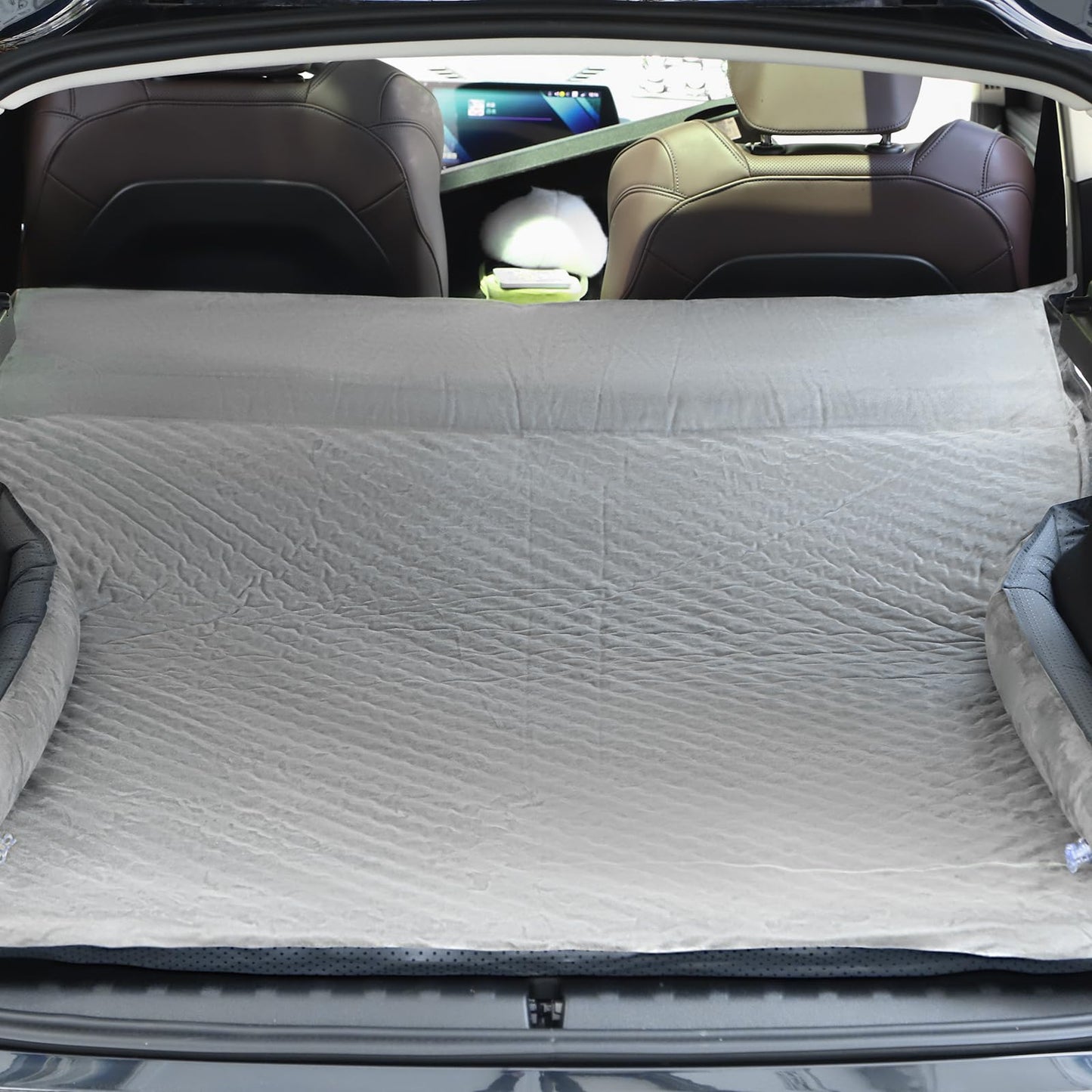 Ocryneiy Universal SUV Air Mattress – Inflatable Car Bed for Camping with Anti-Collision Side Guards,Dual Safety Valve,12V Car Pump & Carry Bag, Fits SUV MPV Sedan for Travel Nap, Gray