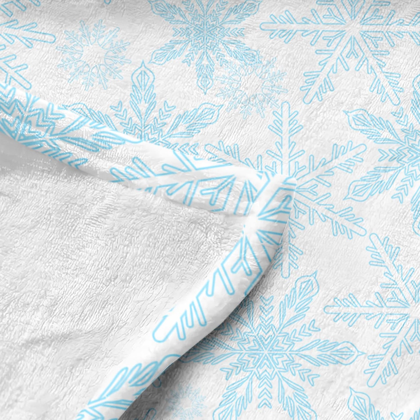 Christmas Snowflake Blanket Christmas Decor Holiday Winter Throw Blanket for Couch Bed Sofa Living Room Soft Cozy Lightweight Fleece Blanket Xmas Gifts 40''x50'' (Snowflake)