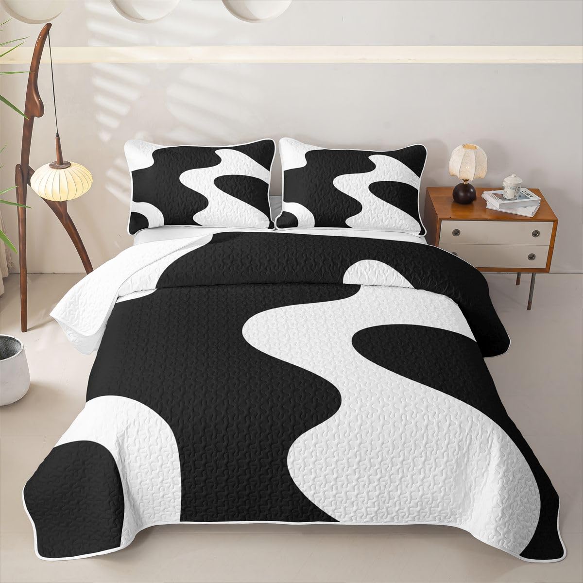Erosebridal White and Black Abstract Quilt Twin Boho Geometric Striped Quilt Set Minimalist Modern Art Coverlet with 1 Pillowcase Simple Aesthetic Modern Quilted Bedspread