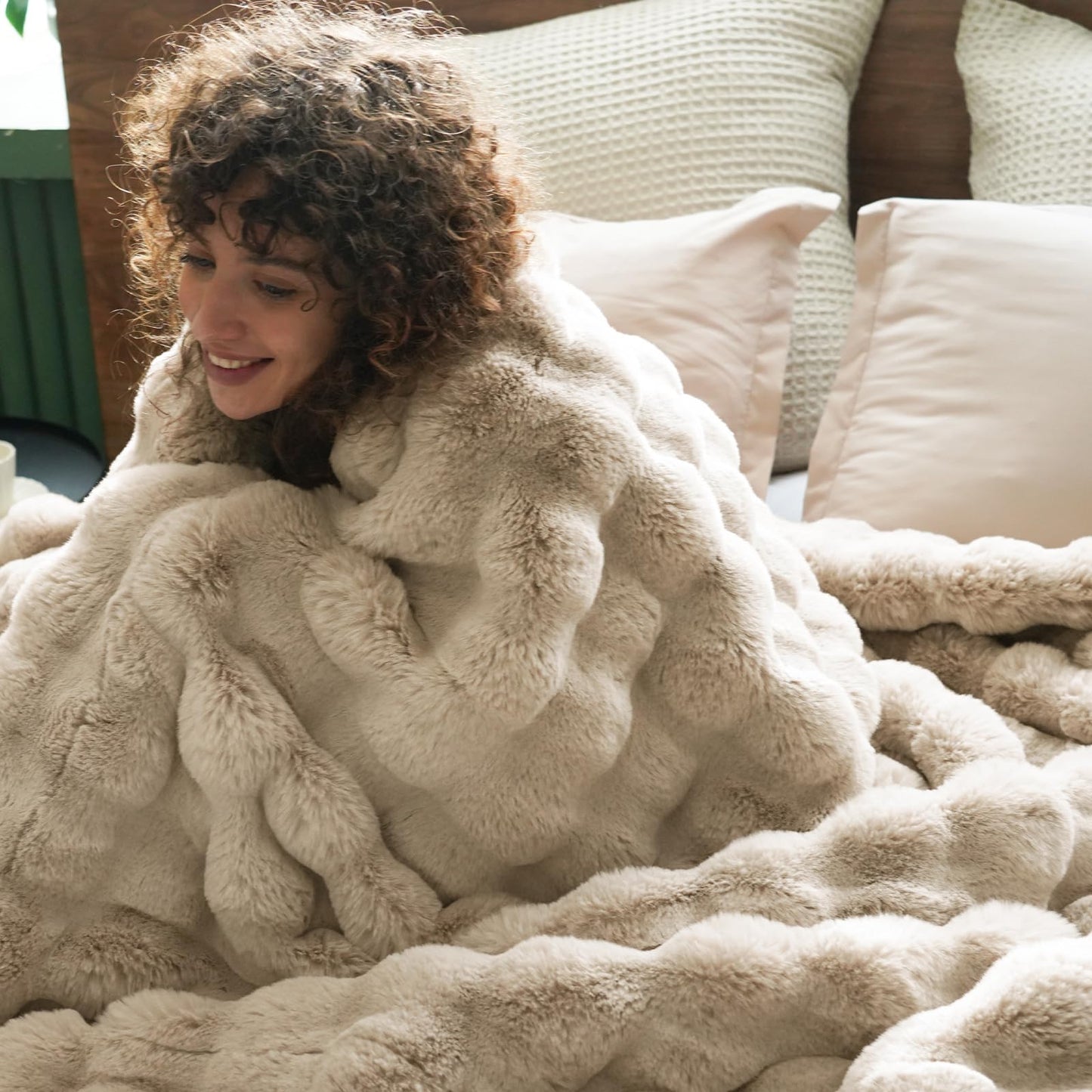 PHF Luxury Faux Rabbit Fur Throw Blanket, Ultra Soft Fluffy Plush Cozy Warm Bubble Blanket for Bed, Couch, Chair, Sofa Decorative, Thick Reversible Throw Suitable for Fall & Winter, 50" x 60", Oak