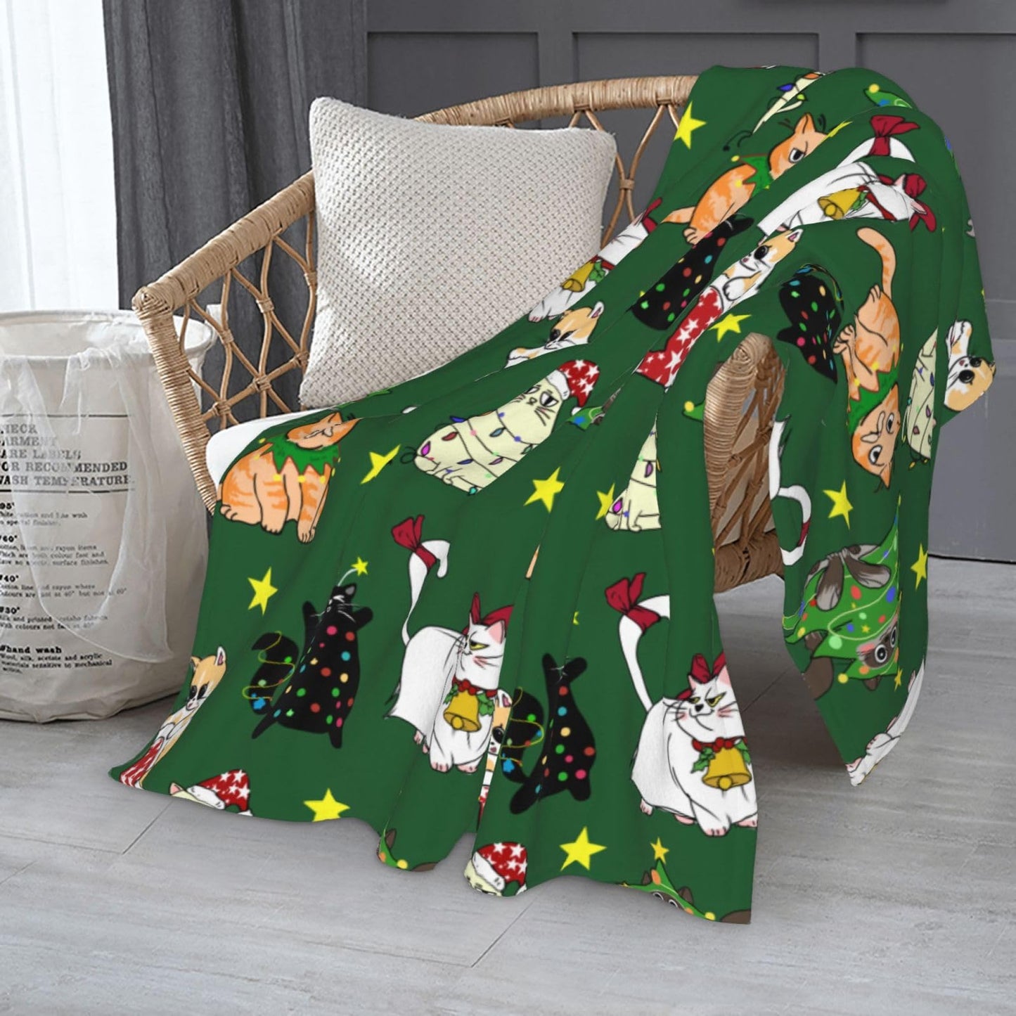 Cute Christmas Cat Throw Blanket Cozy Fluffy Plush Blanket Soft Flannel Throw Blanket for Kids Men Women Gift Sofa Bed Couch 50"x40" Christmas