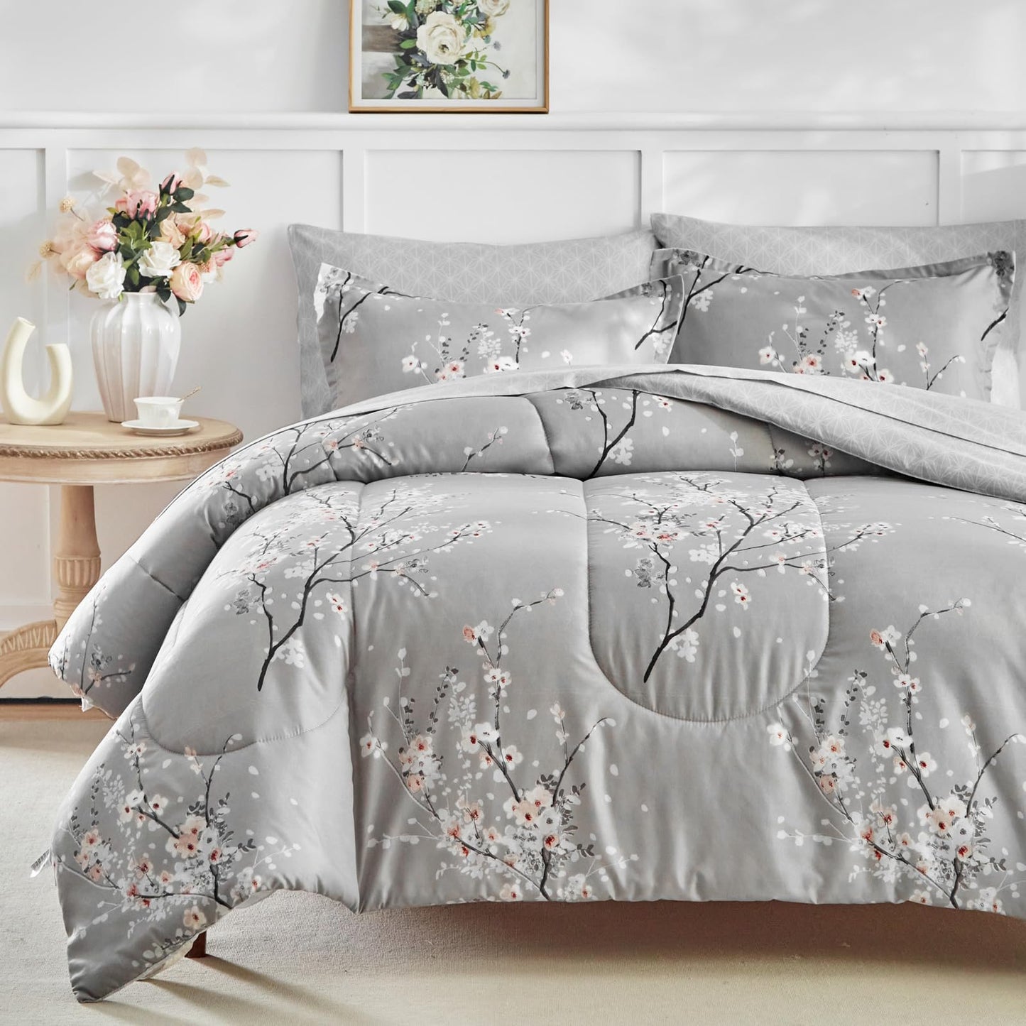 AIKASY Bed in a Bag 7 Pieces Queen Size - Floral Print - Soft Microfiber, Reversible Bed Comforter Set (1 Comforter, 2 Pillow Shams, 1 Flat Sheet, 1 Fitted Sheet, 2 Pillowcases)（Grey, Queen）
