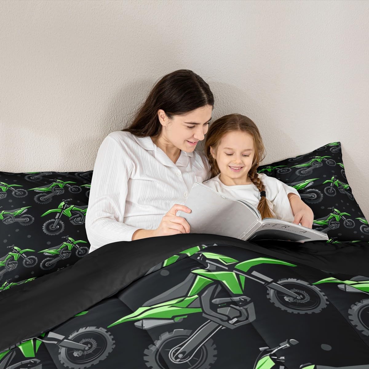 Erosebridal Boys Green Motocross Bedding Set Full, Dirt Bike Comforter Set, Racing Motocross Comforter, Cool Motorcycle Black Quilt with 2 Pillowcases for Kids Teens Youth Men Bedroom Decor