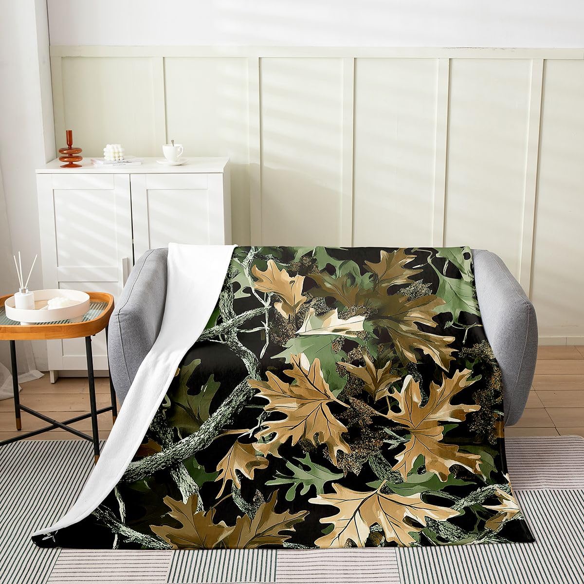 jejeloiu Camouflage Flannel Fleece Throw Blanket Camo Throw 50"x60" Cabin or Rustic Lodge Fleece Throw Blanket for Kids Women Men Farmhouse for Bed Couch Chair Living Room Hunting Bedroom Decor