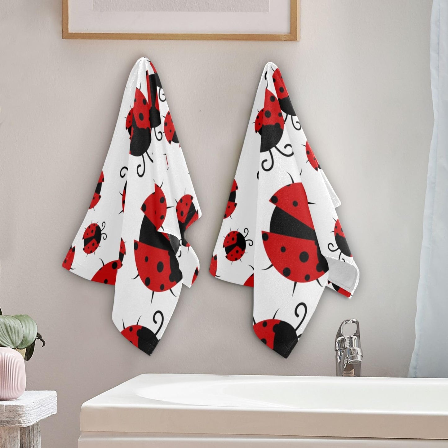 Ladybug Hand Towels for Bathroom Set of 2, Red and White Cartoon Insect Bath Towels Soft Absorbent Decorative Fingertip Towels Home Hotel Spa Gym Face Towels Kitchen Tea Dish Towels 14" x 28"