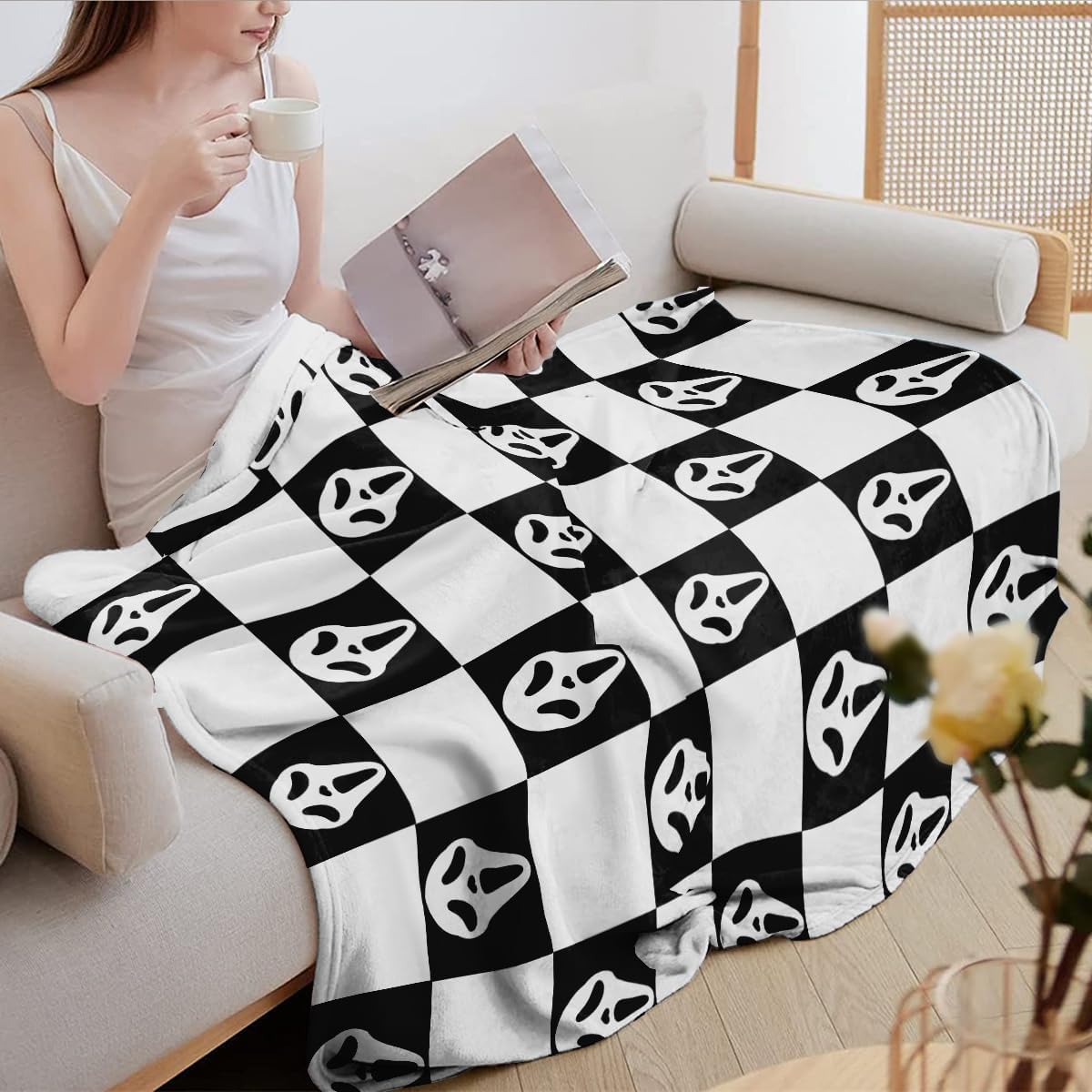 YWZDS Spooky Face Throw Blanket, Black and White Checkered Pattern, Halloween Ghost Blankets Fuzzy Gifts for Sofa Couch Bedroom (40 * 50 inch)