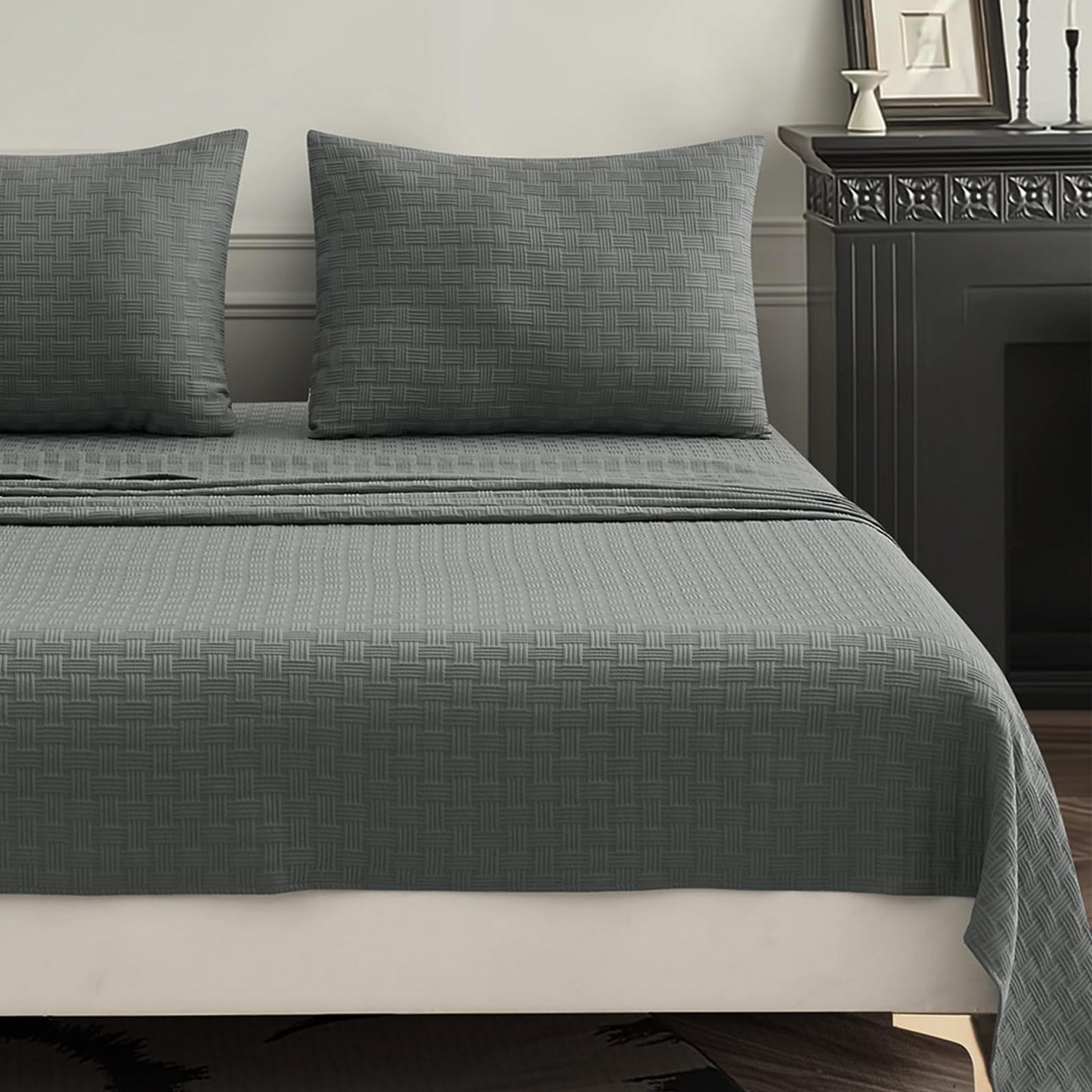 Seavelson Woven Grid Soft King Size Sheet Set - Comfortable & Breathable 4 Piece Bed Sheets with 1 Fitted Sheet,1 Flat Sheet & 2 Pillowcases - Deep Pocket Up to 18 Inches (Dark Grey)