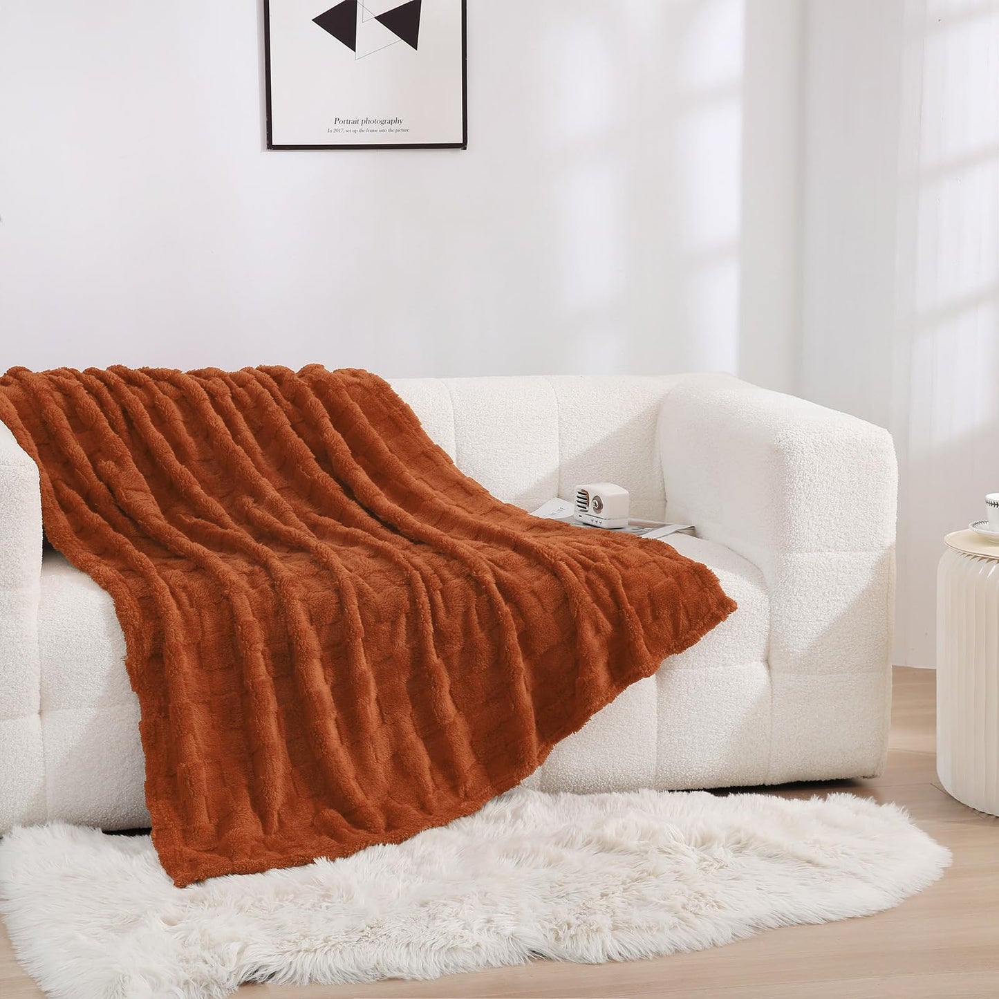 Linecooo Burnt Orange Fleece Throw Blanket 50”×60” for Couch Sofa Bed,Super Soft Cozy Plush Microfiber Flannel Blanket with 3D Checkered Design Lightweight for Adults,Woman,Girls