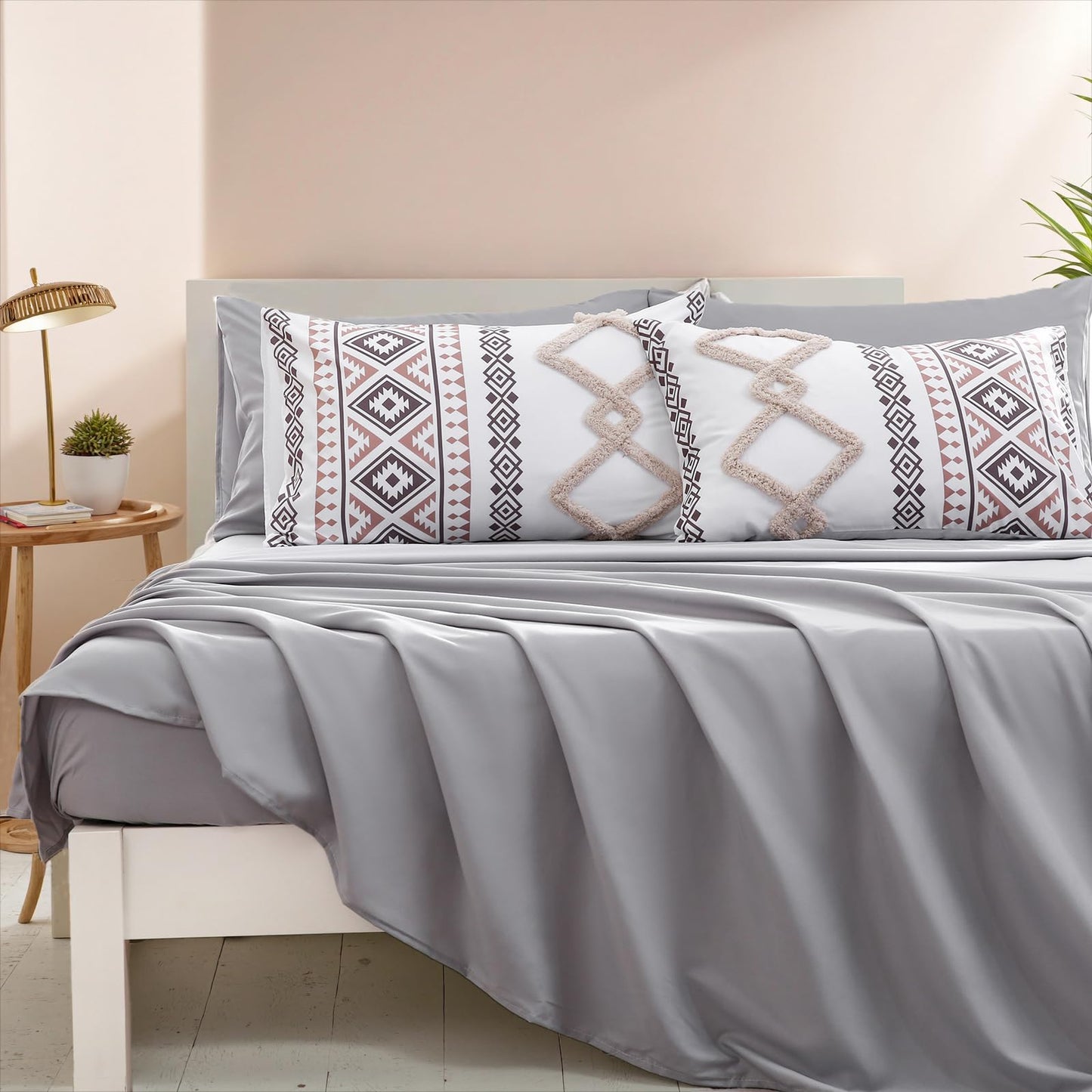 MOVE OVER Tufted Bed in A Bag Queen Size Gray and Cream Tufted Comforter Set 7 Pcs Diamond Grid and Boho Aztec Pattern Bedding Set Aesthetic Farmhosue Bedding Set for All Season