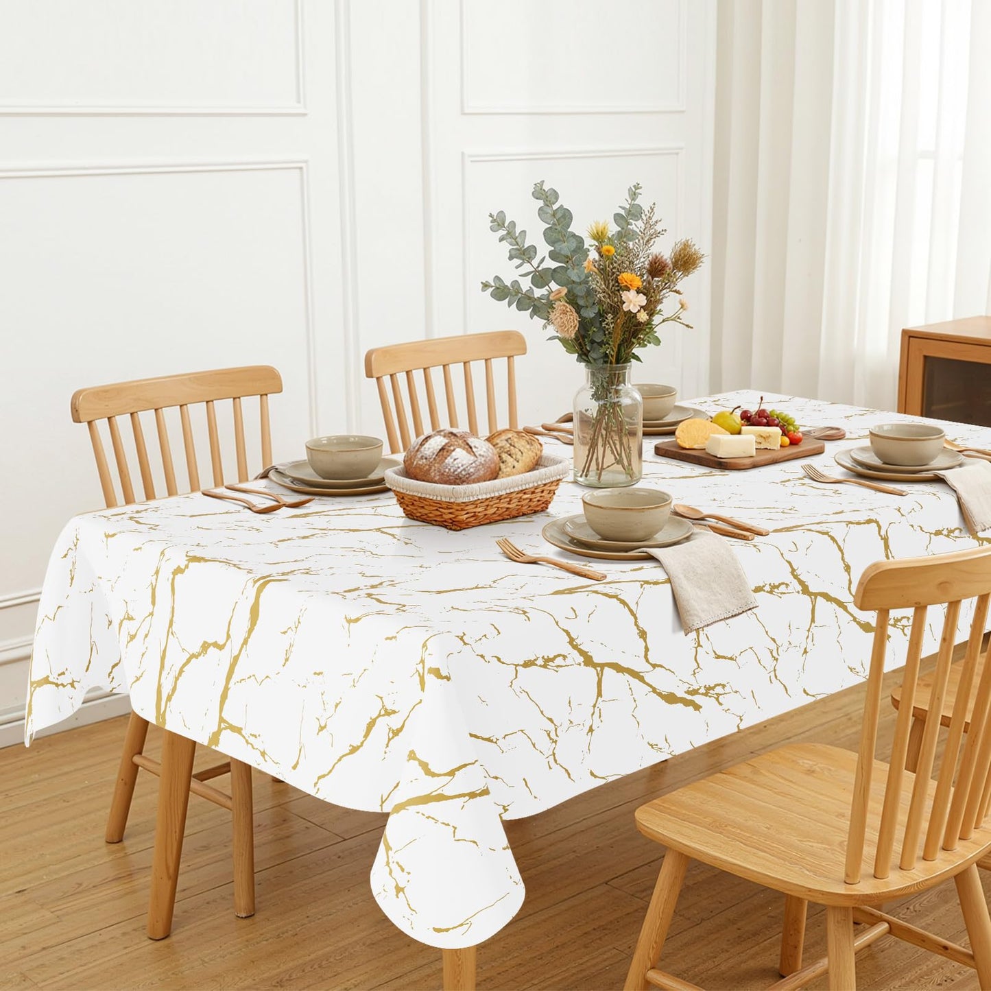 Smiry Rectangle Table Cloth, Waterproof Vinyl Tablecloths with Flannel Backing, Wipeable Spillproof Plastic Table Cover for Dinner and Outdoor (White & Gold, 60 "x 84")
