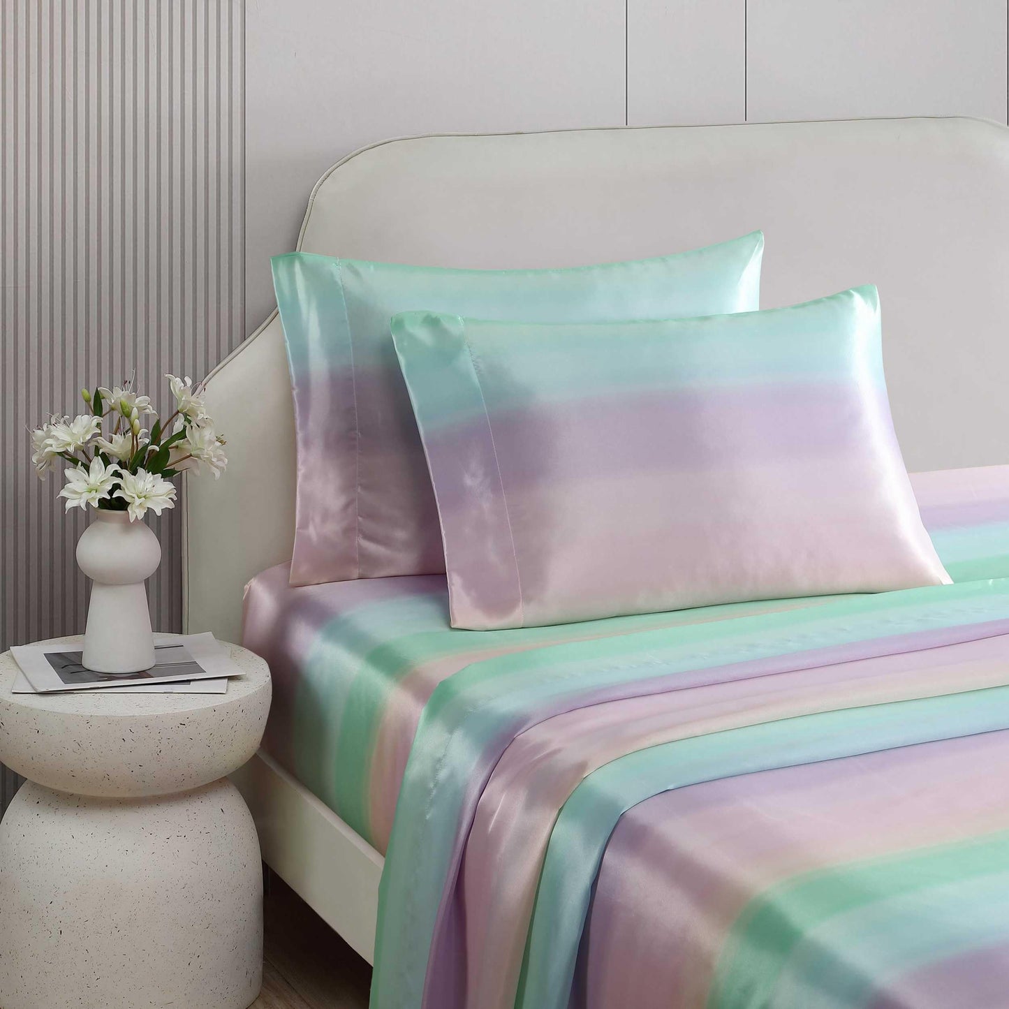 Betsey Johnson - King Bed Sheets, Satin Bedding Set with Matching Pillowcases, Wrinkle & Fade Resistant, Silky Smooth for Healthy Hair (Pastel Ombre Blue)