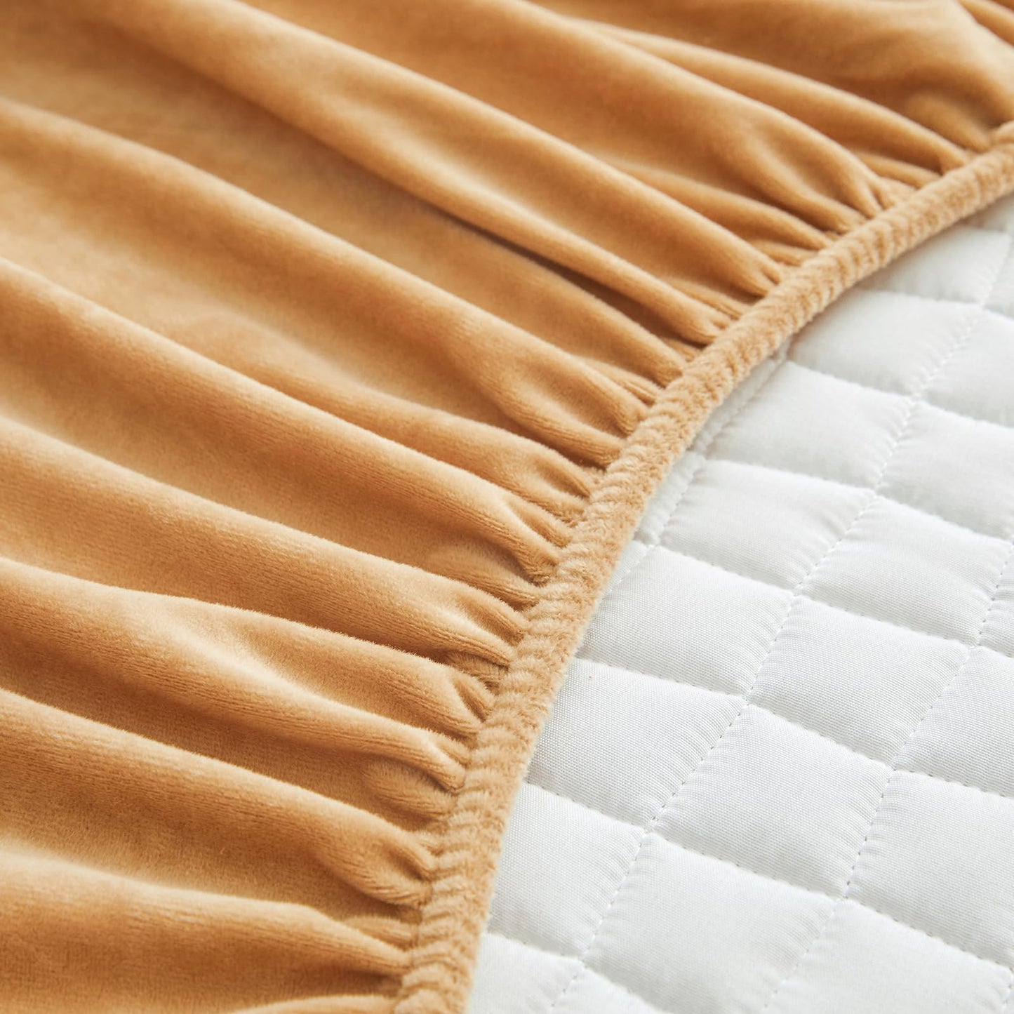 LweiPsqLin Quilted Flannel Fitted Sheets,Soft Flannel Fleece Mattress Top- Suitable for Fall and Winter,Fitted Deep Pocket Up to 15''. (Yellow, Twin)
