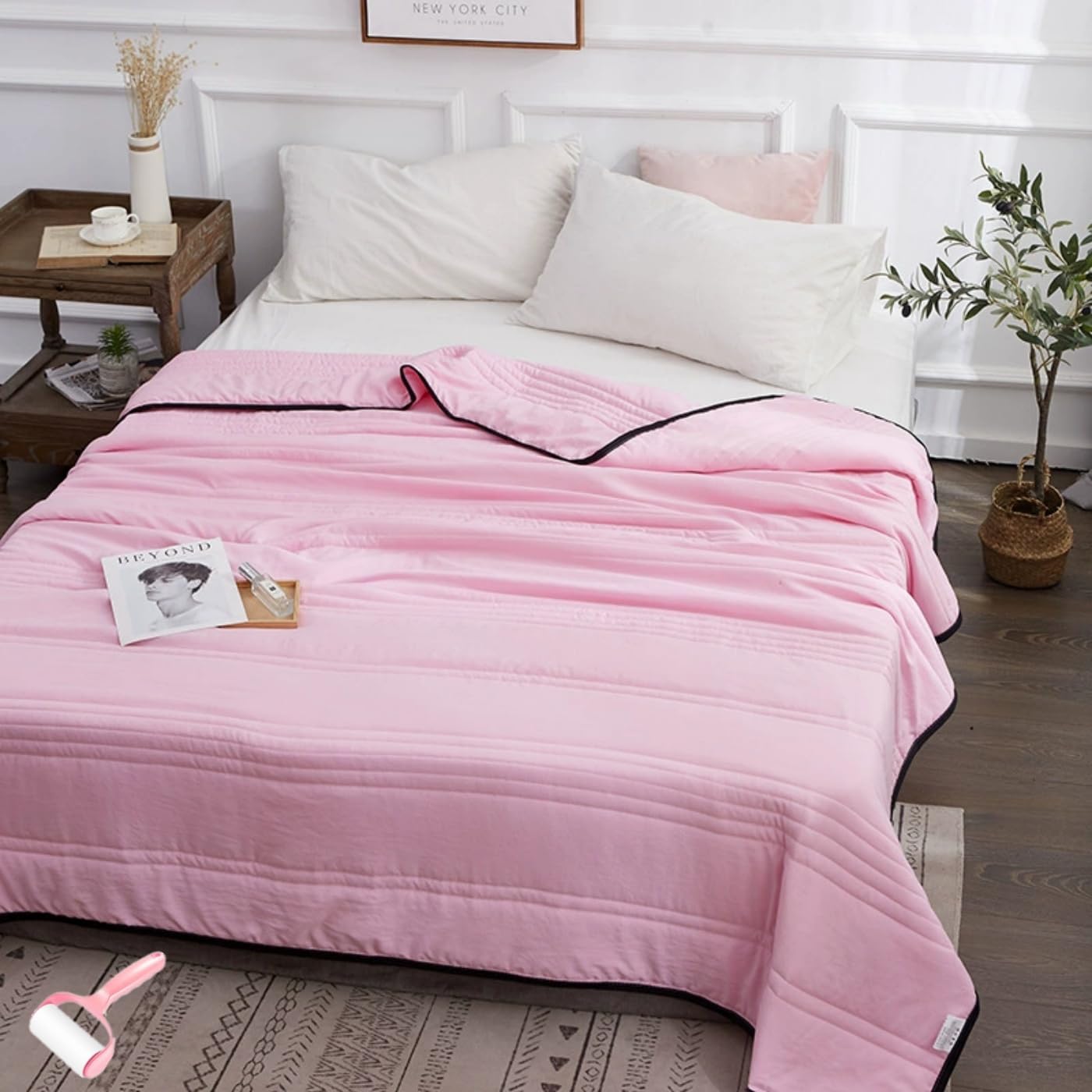 Cooling Blanket Queen Size,Cool Ice Silk Blanket,Breathable Summer Blankets for Hot Sleepers,Quilted Washed Cotton Sofa Blankets,Double Side Lightweight Air Conditioning Quilt (Pink, 71 * 87in)