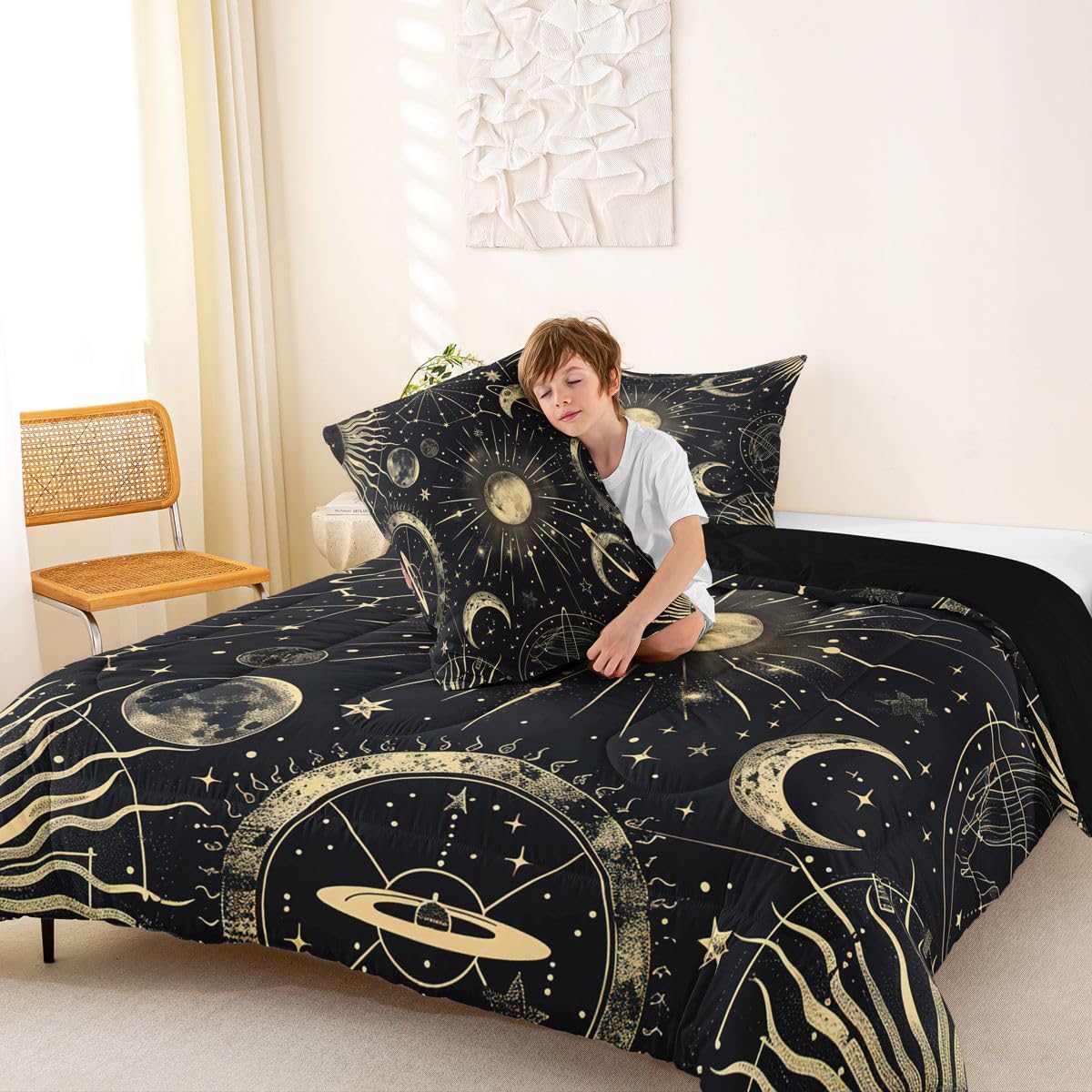 Erosebridal Bohemian Sun Moon Comforter Set, Constellation Down Comforter King Size, Starry Sky Quilted Duvet, Exotic Style Black Room Decor Duvet Insert,Super Soft Breathable Bedding Set
