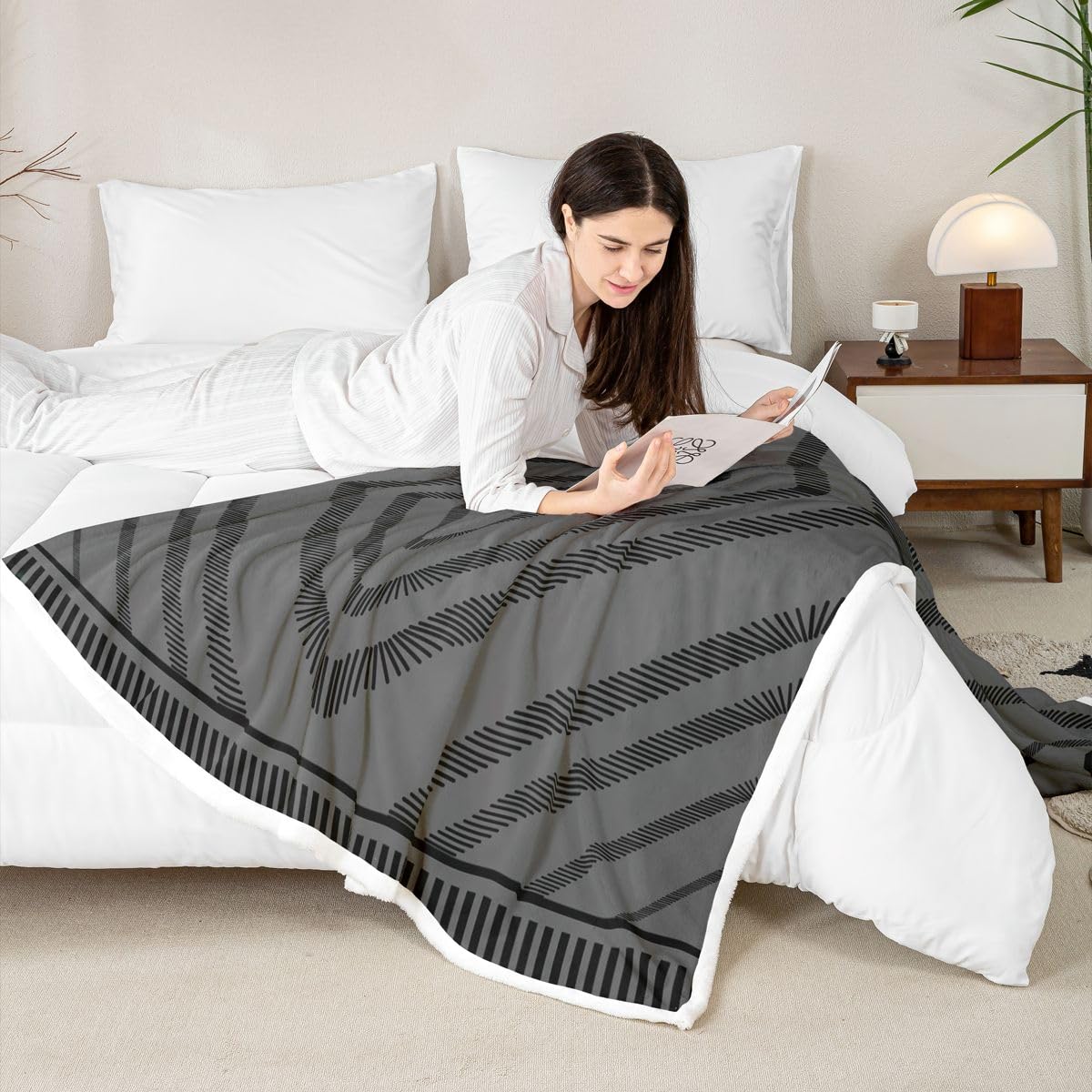 Feelyou Aztec Sherpa Blanket Plush Fuzzy Boho Fleece Throw Blanket Boys Girls Black Moroccan Style for Bed Couch Chair Living Room Classic Diamond Pattern Bedroom Decor 40"x50"