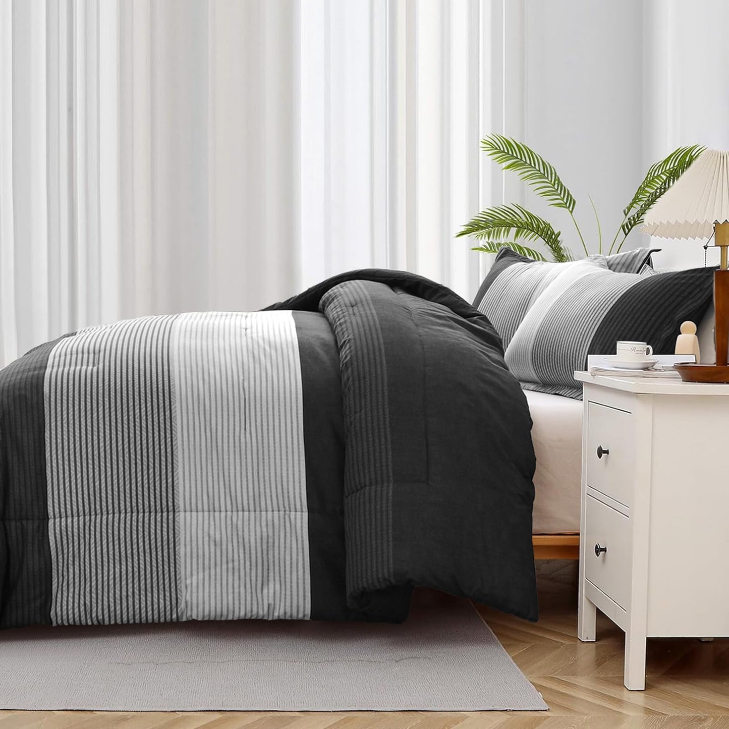 WONGS BEDDING Black Comforter Set Queen, Reversible Black Grey Stripe Down Alternative Comforter for All Season,3 Pieces(1 Patchwork Comforter+2 Pillowcases), Soft Microfiber Bedding Set 90"×90"
