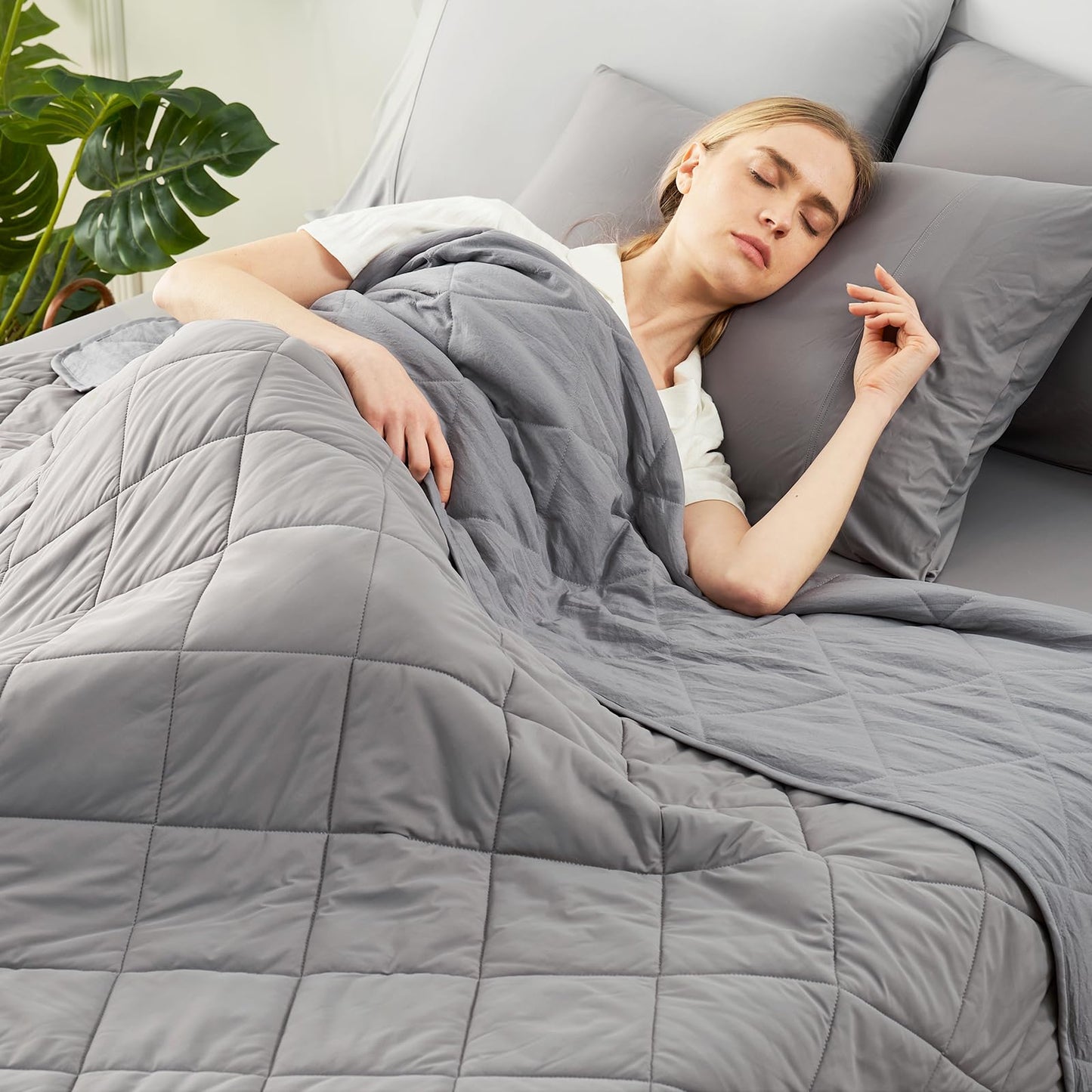 Cozy Bliss Cooling Blanket for Hot Sleepers Queen Size, Q-Max 0.45 Cooling Comfort, Cold Blankets for Night Sweats Sleeping, Ultra-Cool Lightweight Breathable Blanket for Bed, Glacial Grey