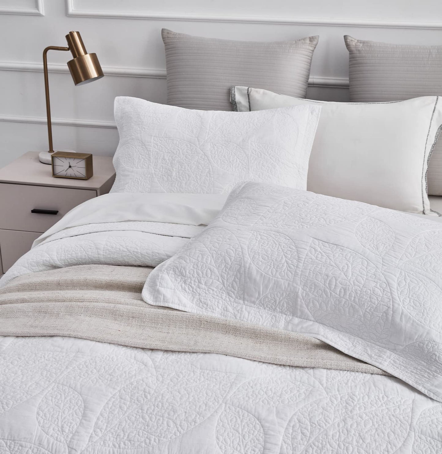 CHIXIN Botanical Cotton Quilt King Size - Real Stitching Leaf Pattern - Quilted Bedspread Coverlet Set, Ultra Soft, Lightweight, Reversible, 3 Piece, Pure White
