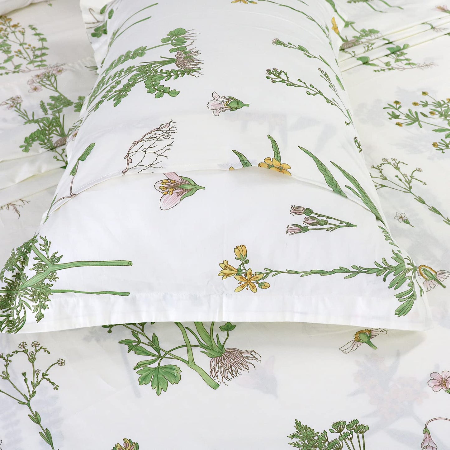FADFAY King Bed Set Girls Bedding Farmhouse Bedding 100% Cotton Floral Bed Sheets Deep Pocket Flower Fitted Sheet Set Cozy House Sheets for All-Season (4Pcs, White, King Size)