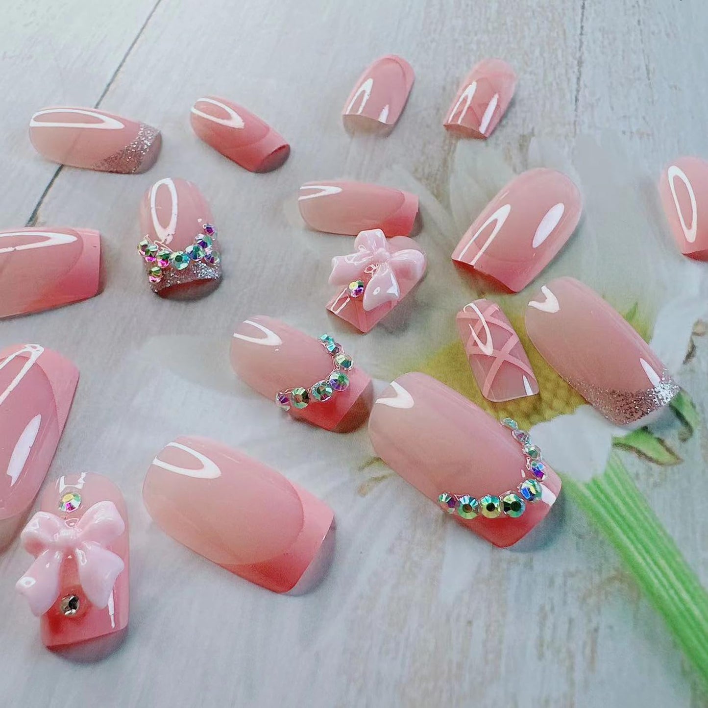 24Pcs Handmade Press on Nails Short Square with Charms Pink Bow Fake Nails French Nails Press ons 3D Rhinestone Sparkling Design Cute Bow Stick on Nails Tip Shiny for Women Daily Wear