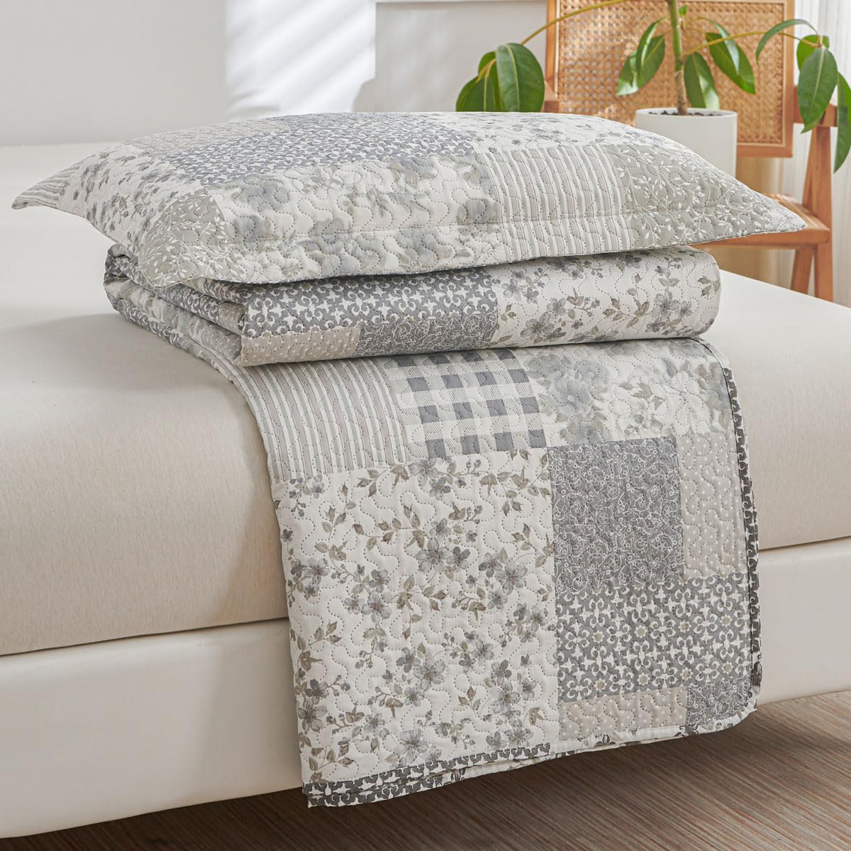 Green Essen Grey White Floral Plaid Quilt Twin Size Lightweight Patchwork Bedspread Soft Breathable Check Quilts Gingham Bedding Checker Pattern Coverlet Bed Cover Set Geometric Home Decor