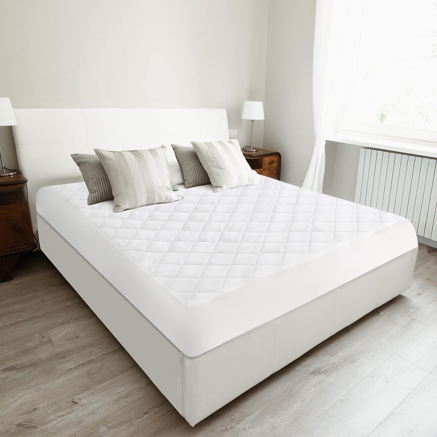 Queen Mattress Pad, Queen Mattress Protector Quilted Waterproof, Mattress Cover Fitted, Mattress Topper, Up to 20 Inch, White