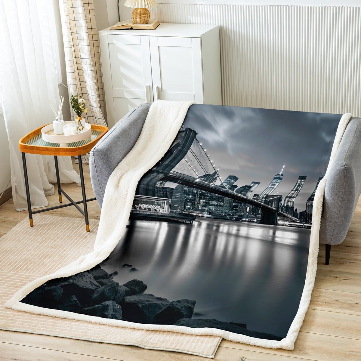 Feelyou Brooklyn Bridge Sherpa Blanket Kids New York City Black and White Fleece Throw Blanket Famous Town Image Fuzzy Blanket for Sofa Bed Couch Decor,Throw 50x60 Inches