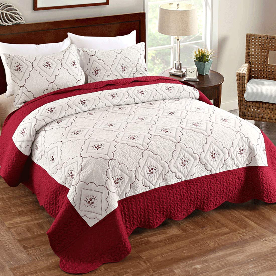 Oliven 3 Pcs Embroidered Quilt Full/Queen Size Floral Bedspread Soft Breathable Flower Coverlet Burgundy White Bed Cover Embroidered Bedding Christmas Bed Home Decor