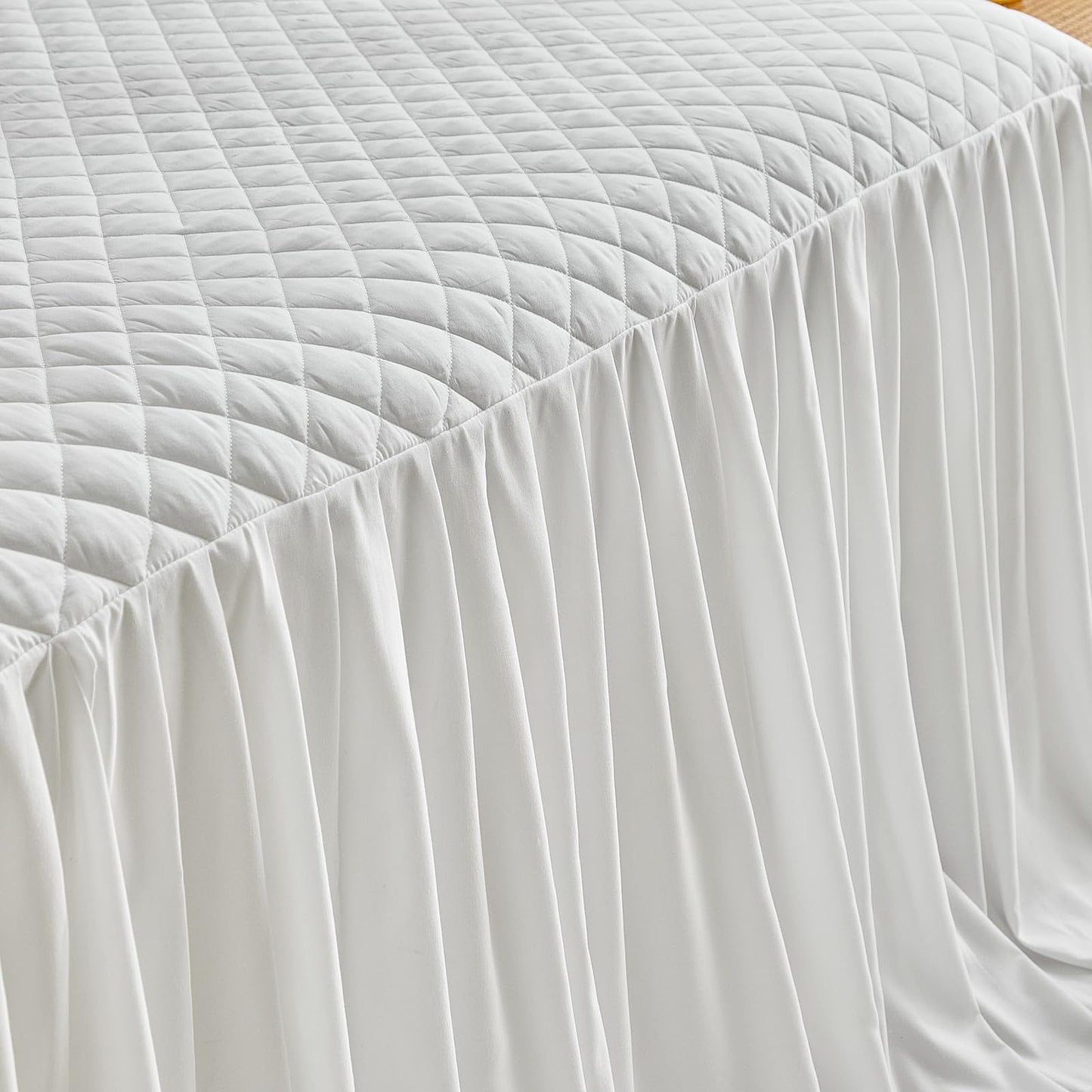 Ruffle Skirt Bedspread Set - 30" Long Drop - Vintage Chic Ruffled Summer Coverlet Bed Spreads Quilt Boho Bedding Farmhouse Style Lightweight Luxurious Rustic 3 Piece Set Queen Size White