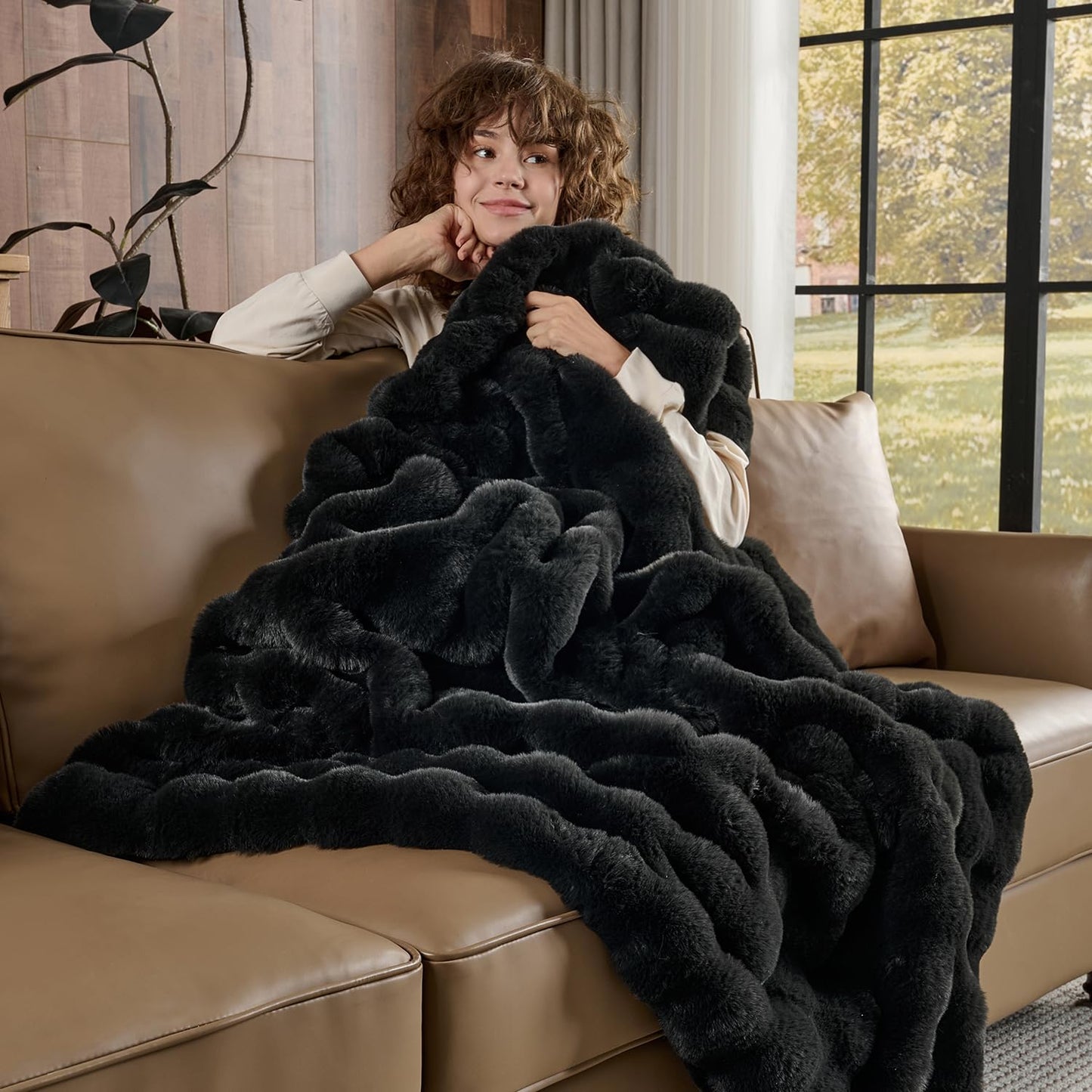 Lotus Karen Faux Fur Throw Blanket Black - Big Bubble Rabbit Fluff Blanket for Couch, Small Fluffy Fuzzy Cozy Blanket, Thick Furry Plush Shaggy Blankets, 50x60 Inches