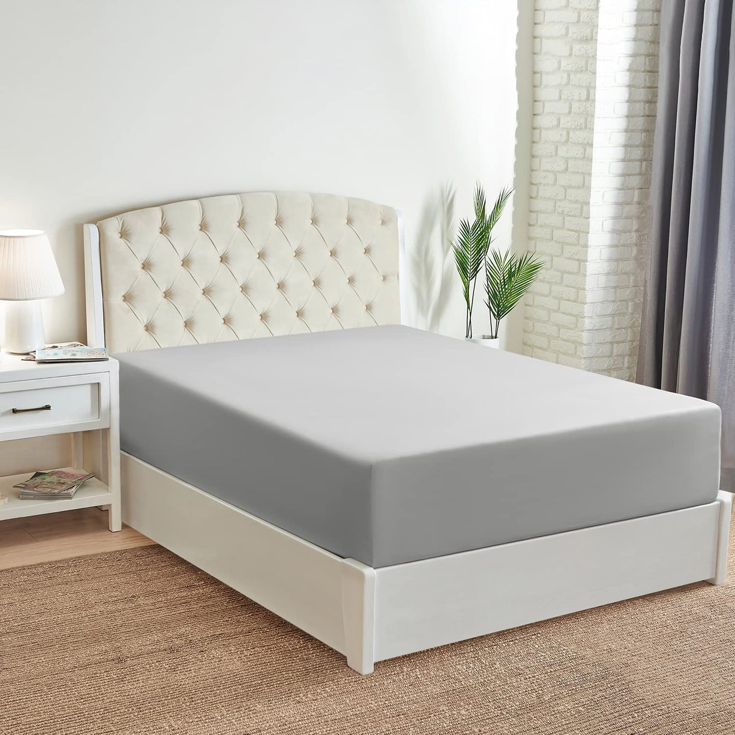 Mellanni Extra Deep Pocket King Fitted Sheet - Iconic Collection Bedding Sheets with up to 21 inch Deep Pocket - Soft & Cooling - Fade & Stain Resistant - 1 PC (King, Light Gray)