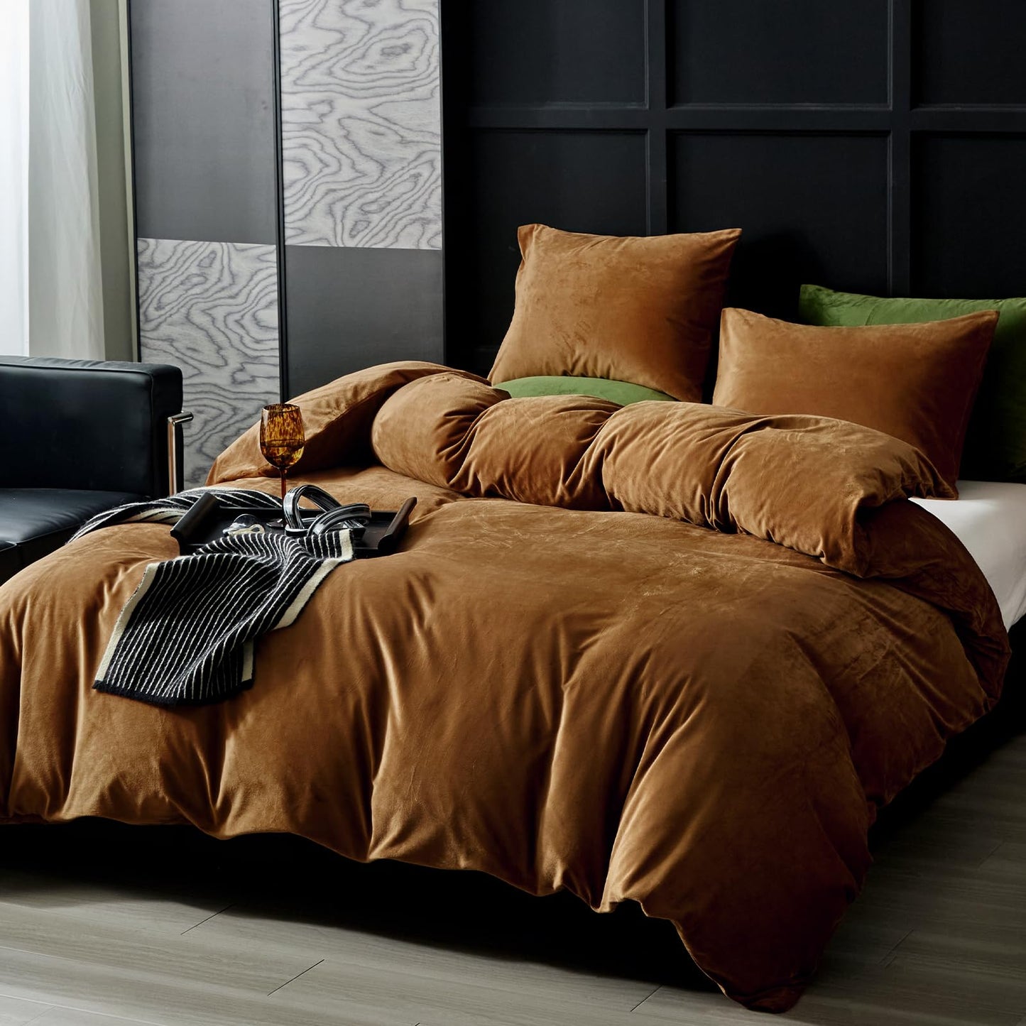 WARMDERN Camel Flannel Velvet Duvet Cover King Size Duvet Cover Bedding Sets, 3pcs Ultra Soft Luxury Textured Modern Crystal Velvet Duvet Covers with Zipper Closure(Camel, King)