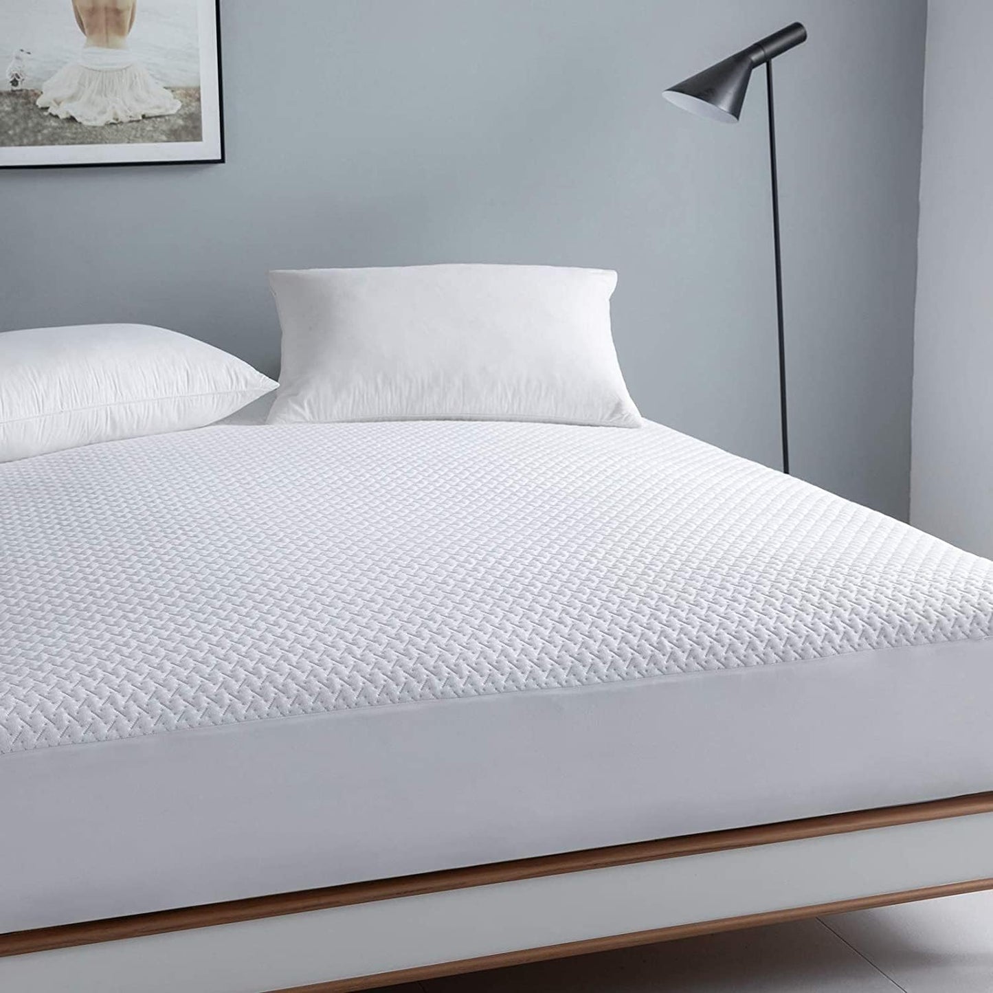 Reaks Twin Size Bed Waterproof Fitted Mattress Protector-Cooling Mattress Pad Cover with Deep Pocket Up to 15''