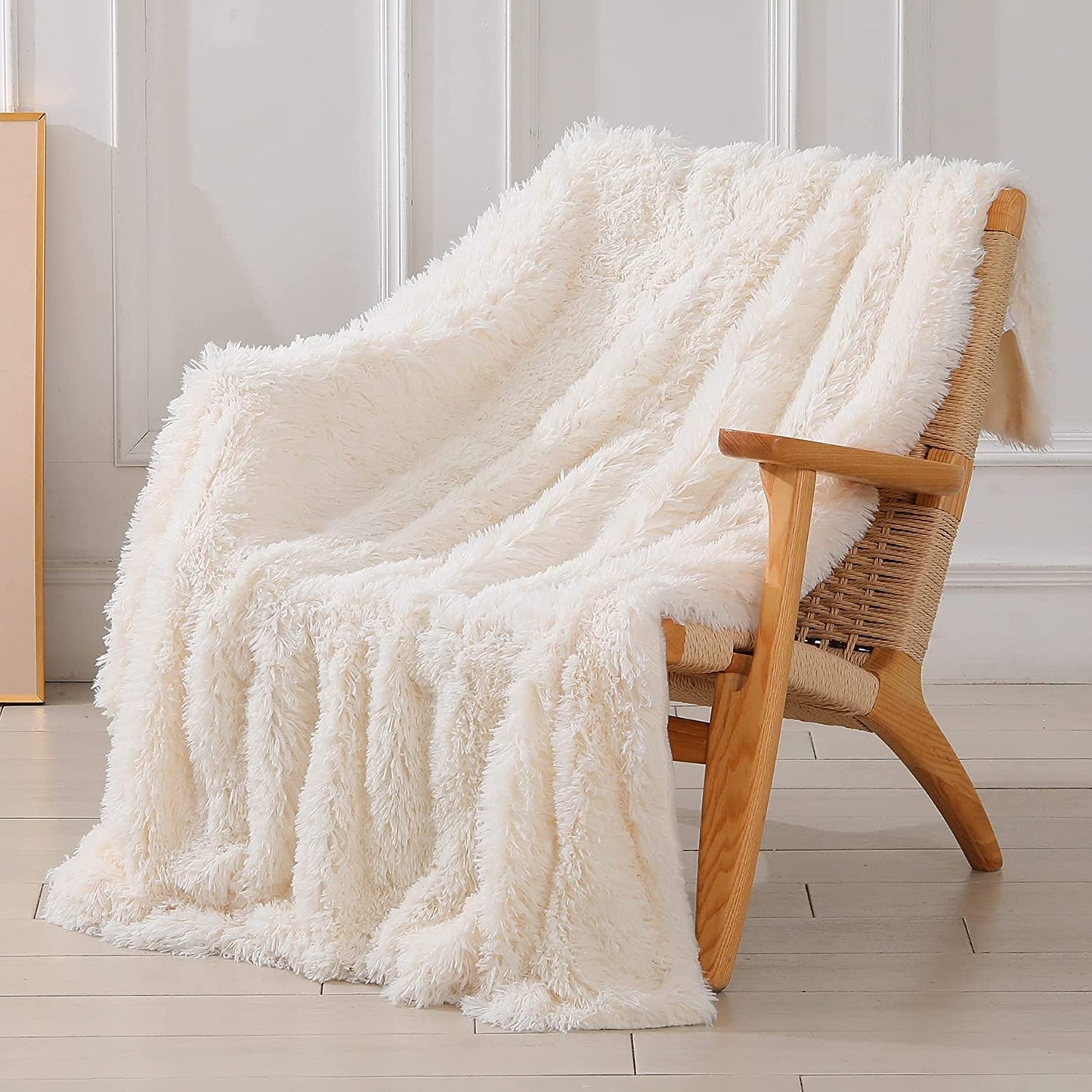 Tuddrom Decorative Extra Soft Faux Fur Blanket Twin Size 70" x 78",Solid Reversible Fuzzy Fluffy Cozy Plush Blanket for Couch Sofa Bed,Cream White