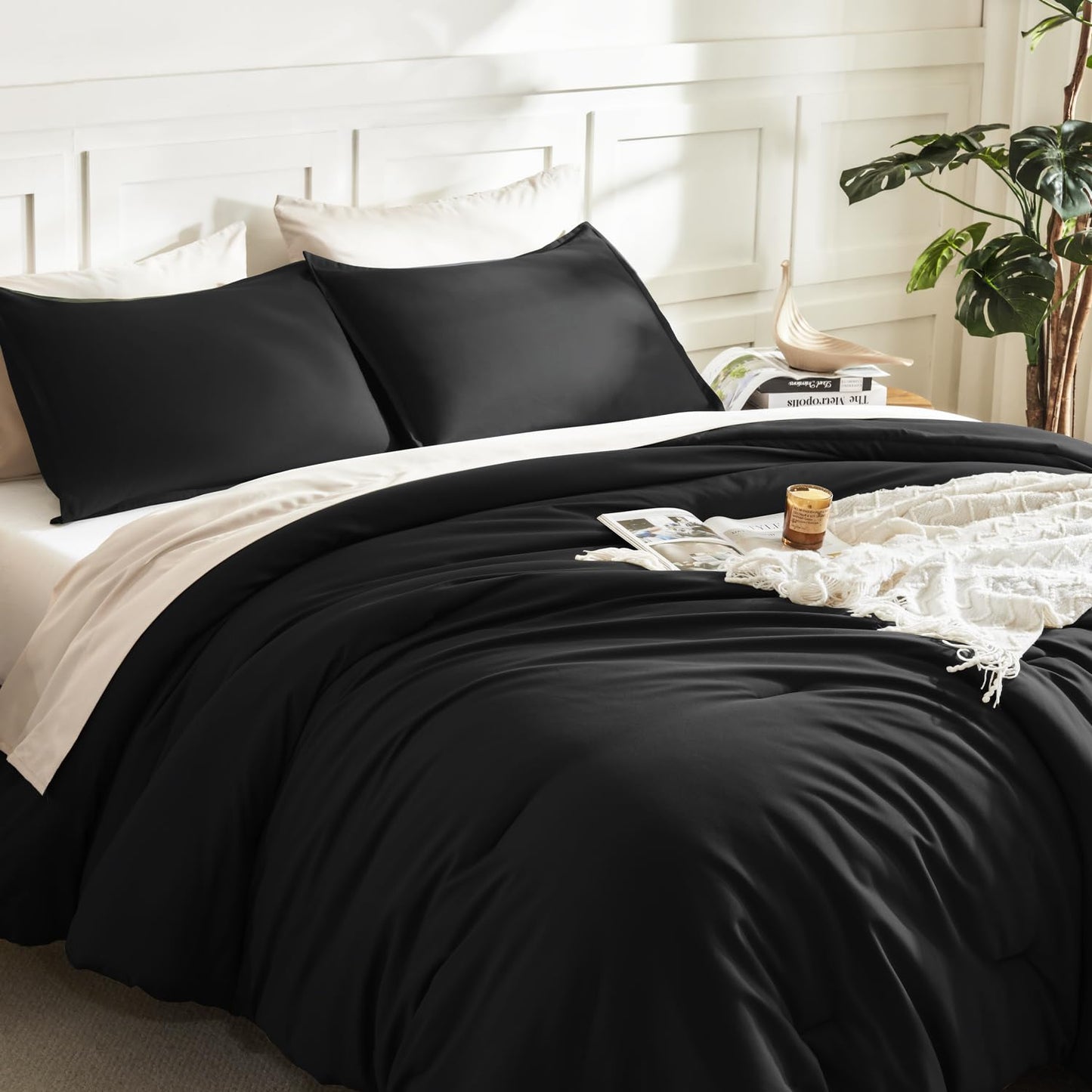 Litanika Black Comforter King Size, 3 Pieces Lightweight Solid Bedding Comforter Set, All Season Fluffy Bed Set (104x90In Comforter & 2 Pillowcases)