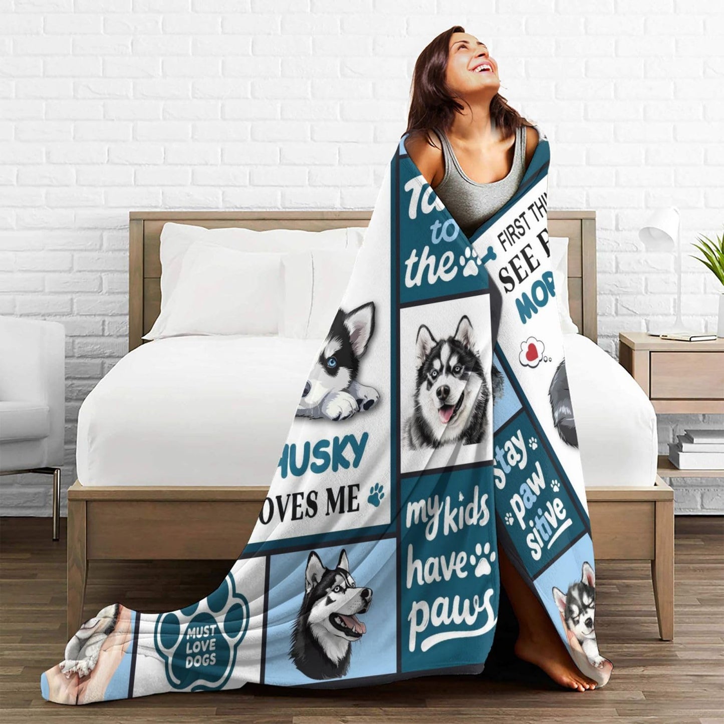 Lovira Siberian Husky Throw Blanket Dog Print Blankets Gifts for Couch Sofa Bed Stuff Decor Lightweight Soft Cozy Fleece Plush Warm Flannel Bedding for Lover Men Women 40"x50"