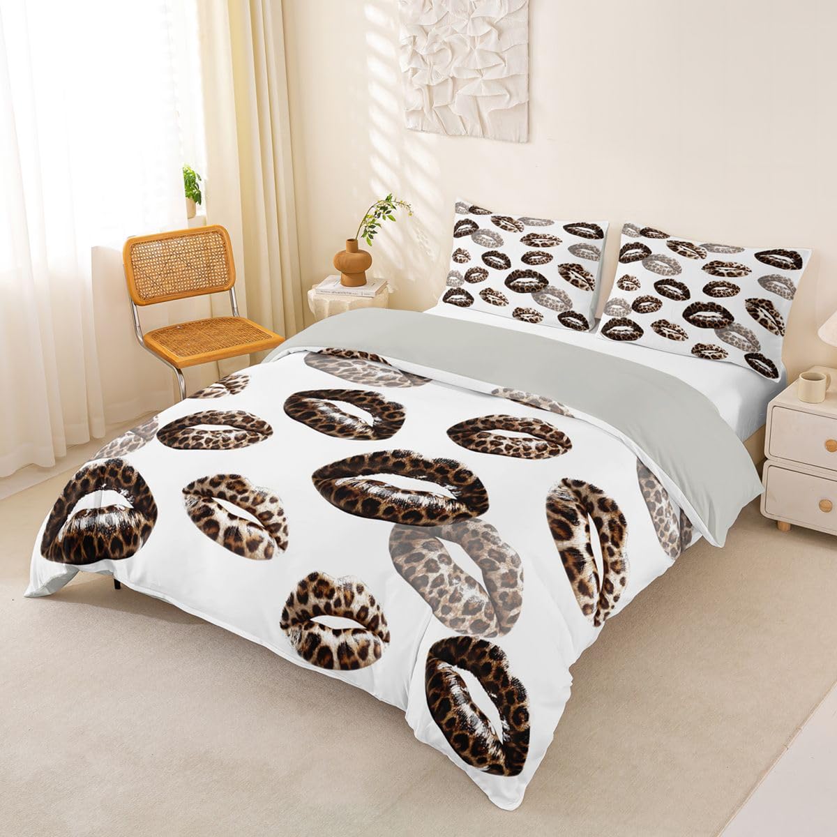 Feelyou Leopard Print Lips Duvet Cover King Size Romantic Kissing Lips Comforter Cover for Boys Girls Cheetah Print Bedding Set 3Pcs Room Decor