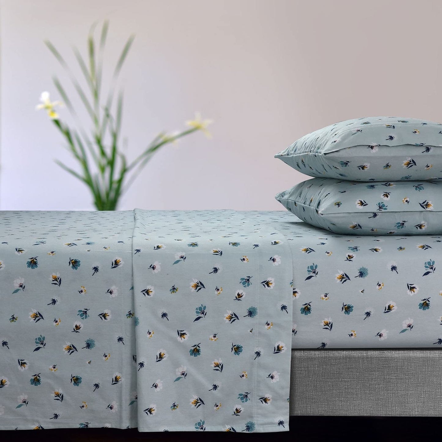 Tribeca Living Ultra-Soft Flannel Sheets Queen - 170-GSM Cotton, 4 Piece Deep Pocket Bed Sheet Set in Floryn Light Blue Print