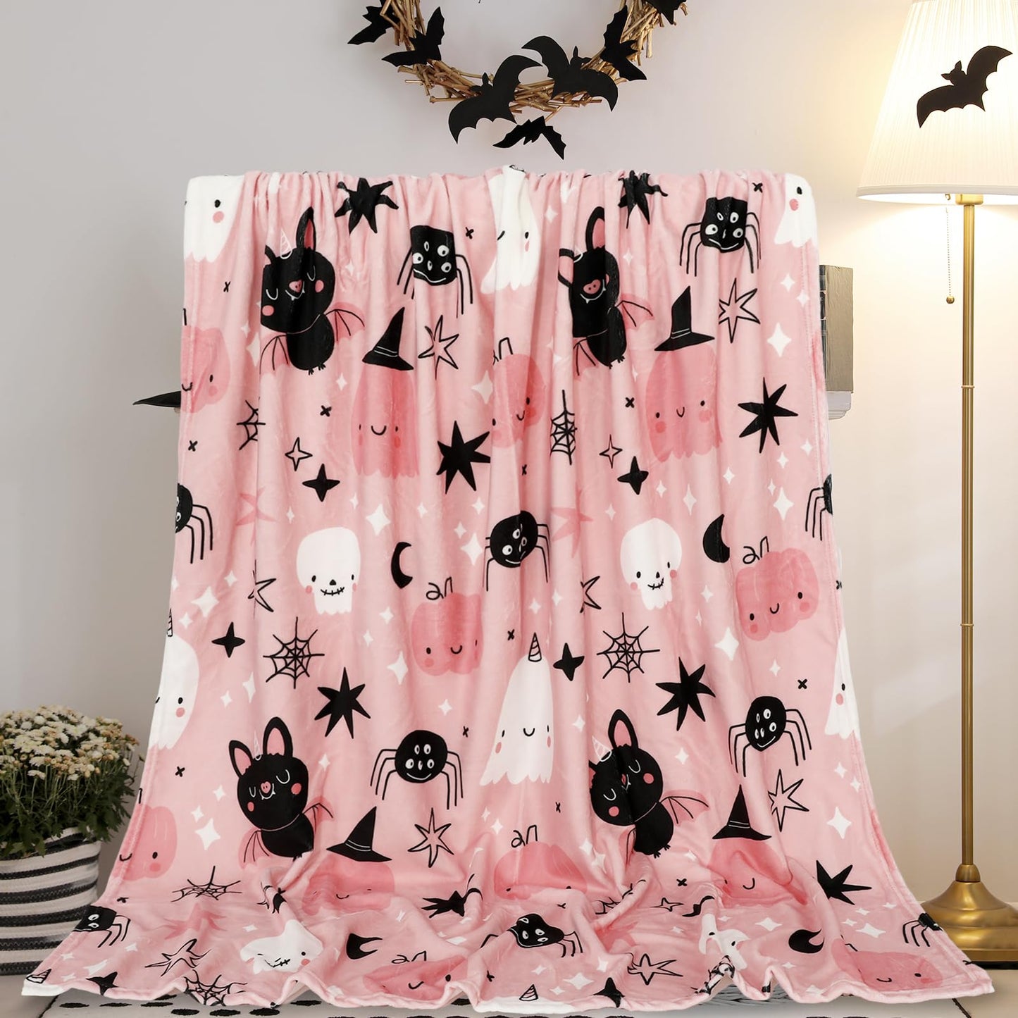 JarThenaAMCS Halloween Fuzzy Blanket Pink Cute Pumpkin Ghost Bat Throw Blanket Halloween Cartoon Soft Cozy Flannel Blankets for Home Party Bed Sofa Couch, 50 x 60 Inch