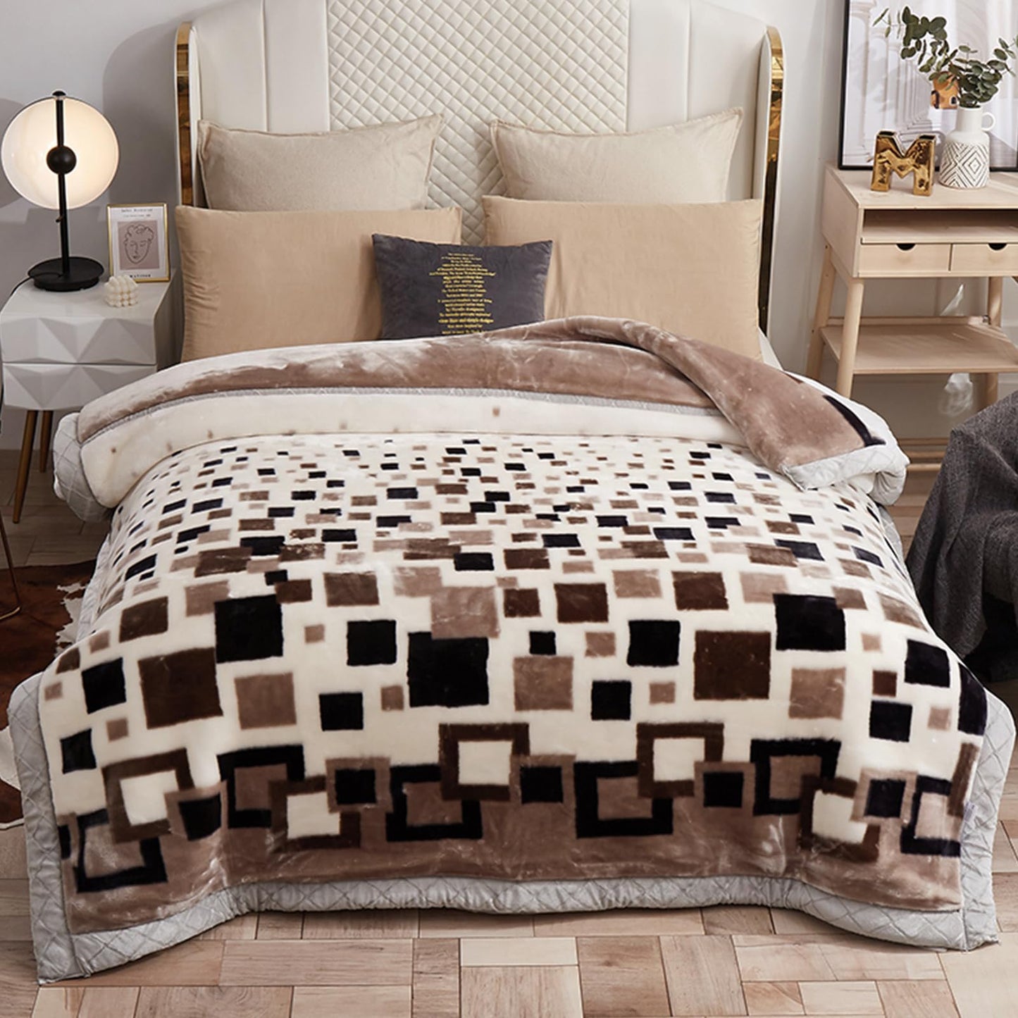 MODUSKYE Mink Blankets, Korean Heavy Plush 7.7lbs 2 Ply Chip Pattern 78x90 inch Thick Blankets Queen Size Sliky Soft and Warm Raschel Throw for Cold Night (Beige+Black)