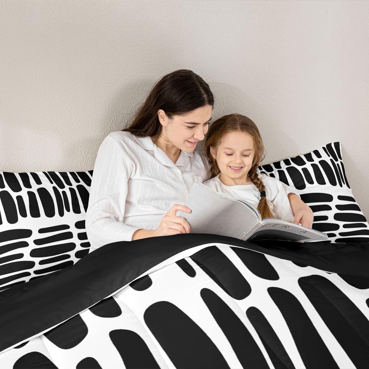 jejeloiu Modern Geometric Bedding Set Soft for Boys Girls, Black White Abstract Comforter Set Queen Size Boho Duvet Quilt Microfiber Luxury Bedroom Decor 3 Pcs with 2 Pillow Cases