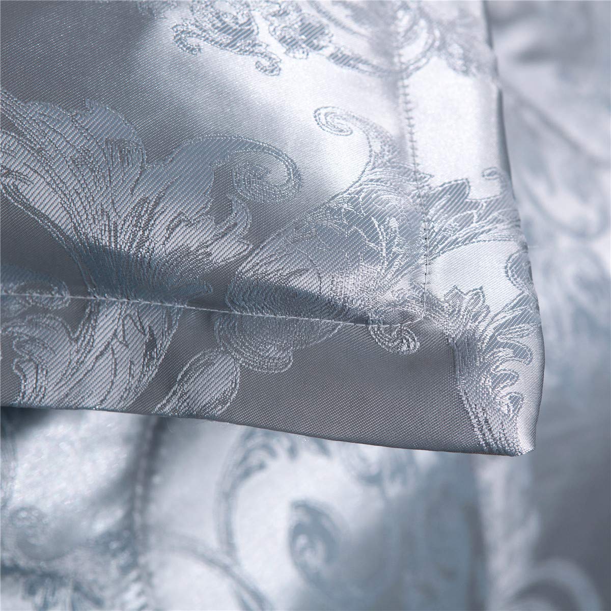 Raytrue-X Grey Queen Size Comforter Sets All Season Silver Bedding Lightweight Comforter for Queen Bed Silk Quilt Microfiber Comforter Set Blanket Matching 2 Pillow Shams (Full/Queen, 88x88 inches)