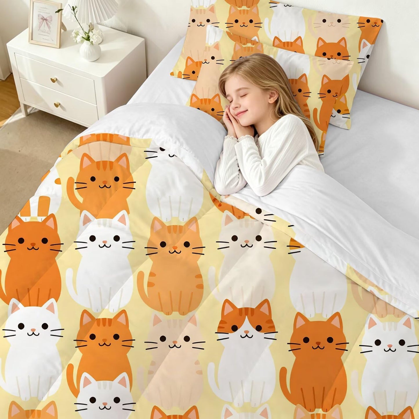 FUYEUN 7 Piece Cartoon Cute Cats Full Size Comforter Set for Girls Kids